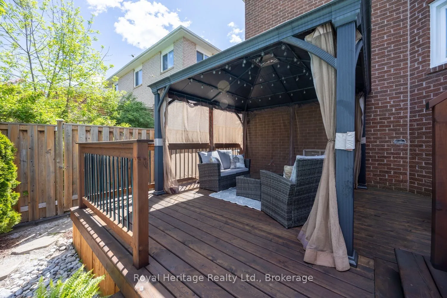 16 Donald Wilson Street