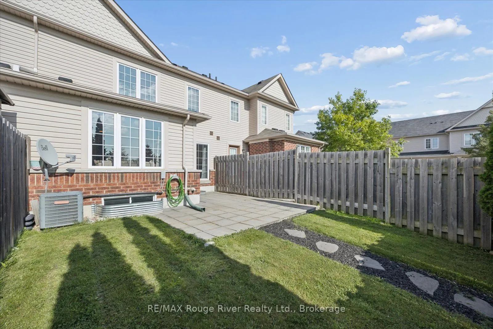 85 Lander Crescent