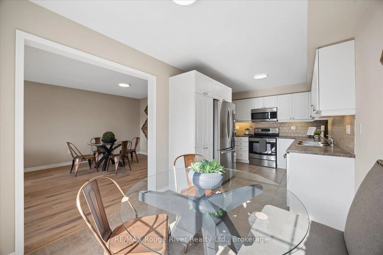 85 Lander Crescent