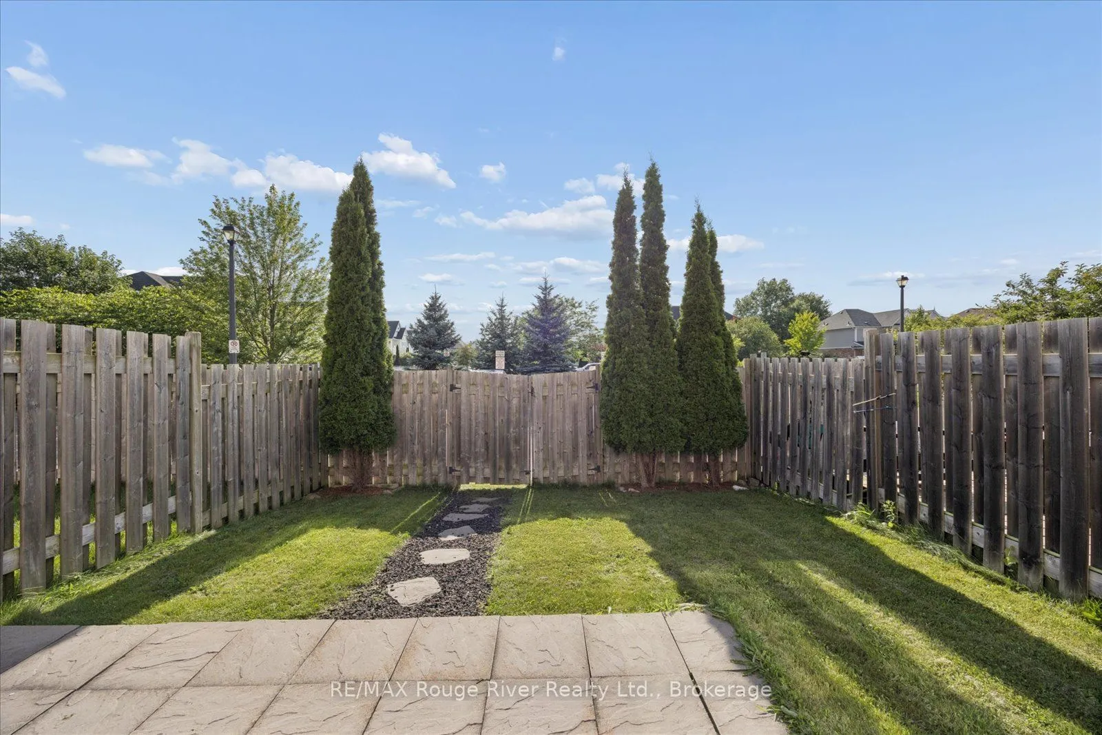 85 Lander Crescent