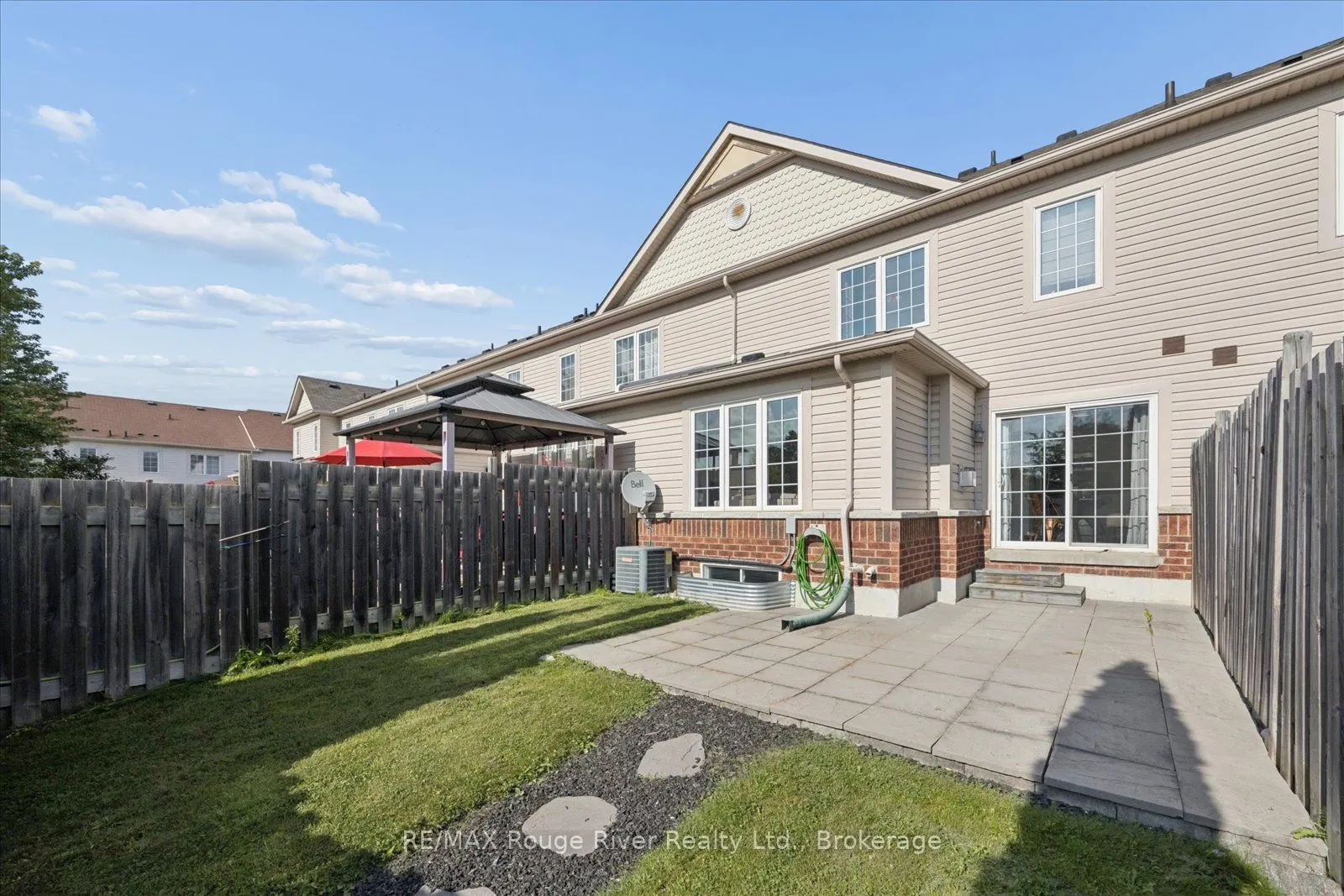 85 Lander Crescent