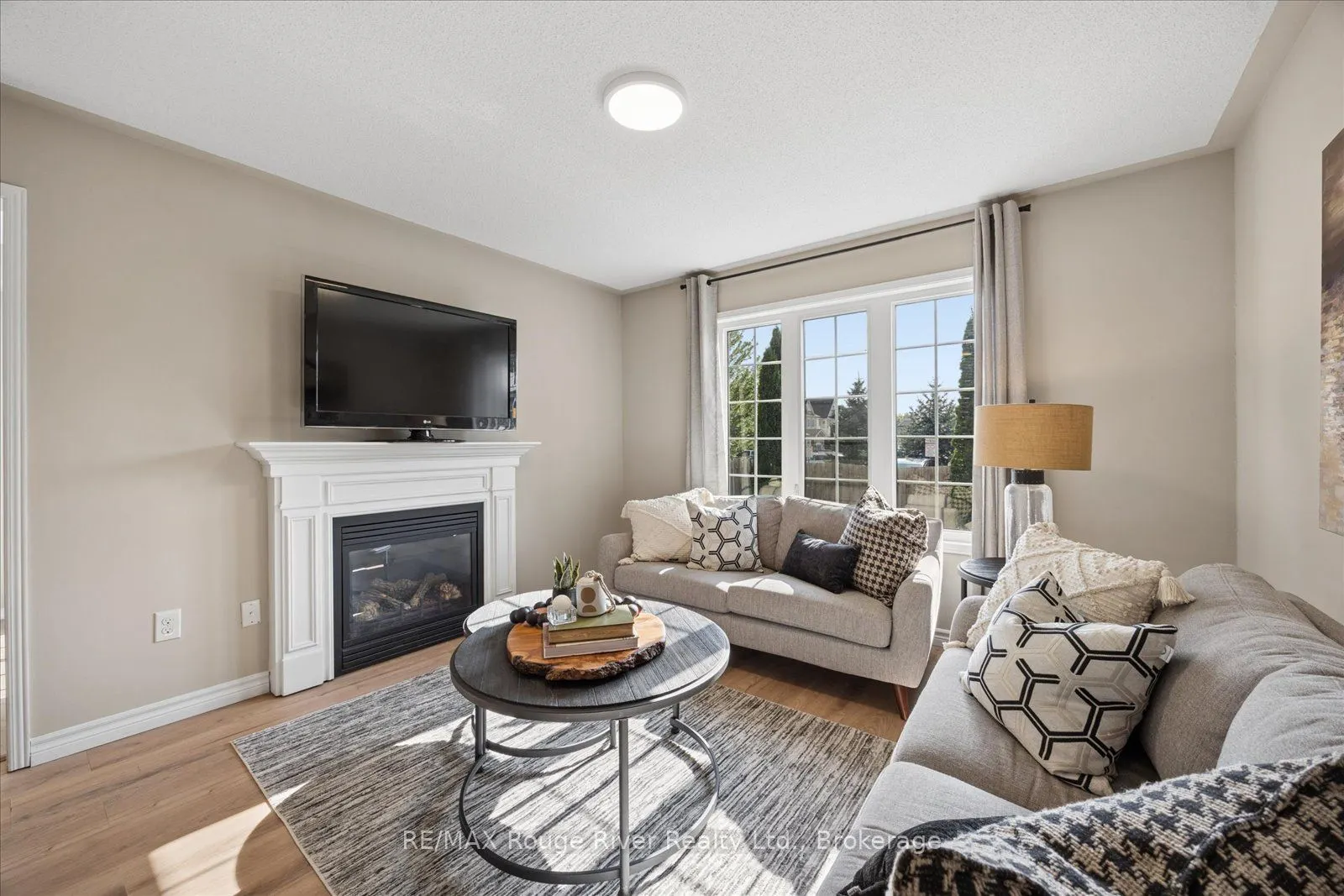 85 Lander Crescent