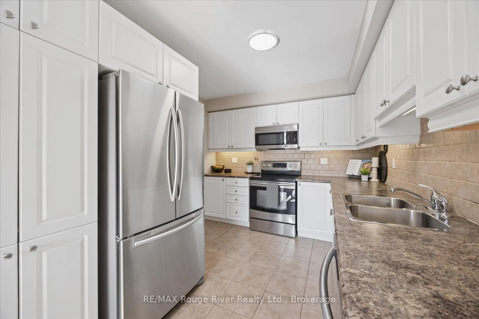85 Lander Crescent