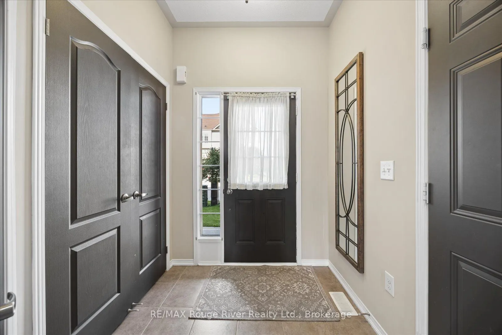 85 Lander Crescent