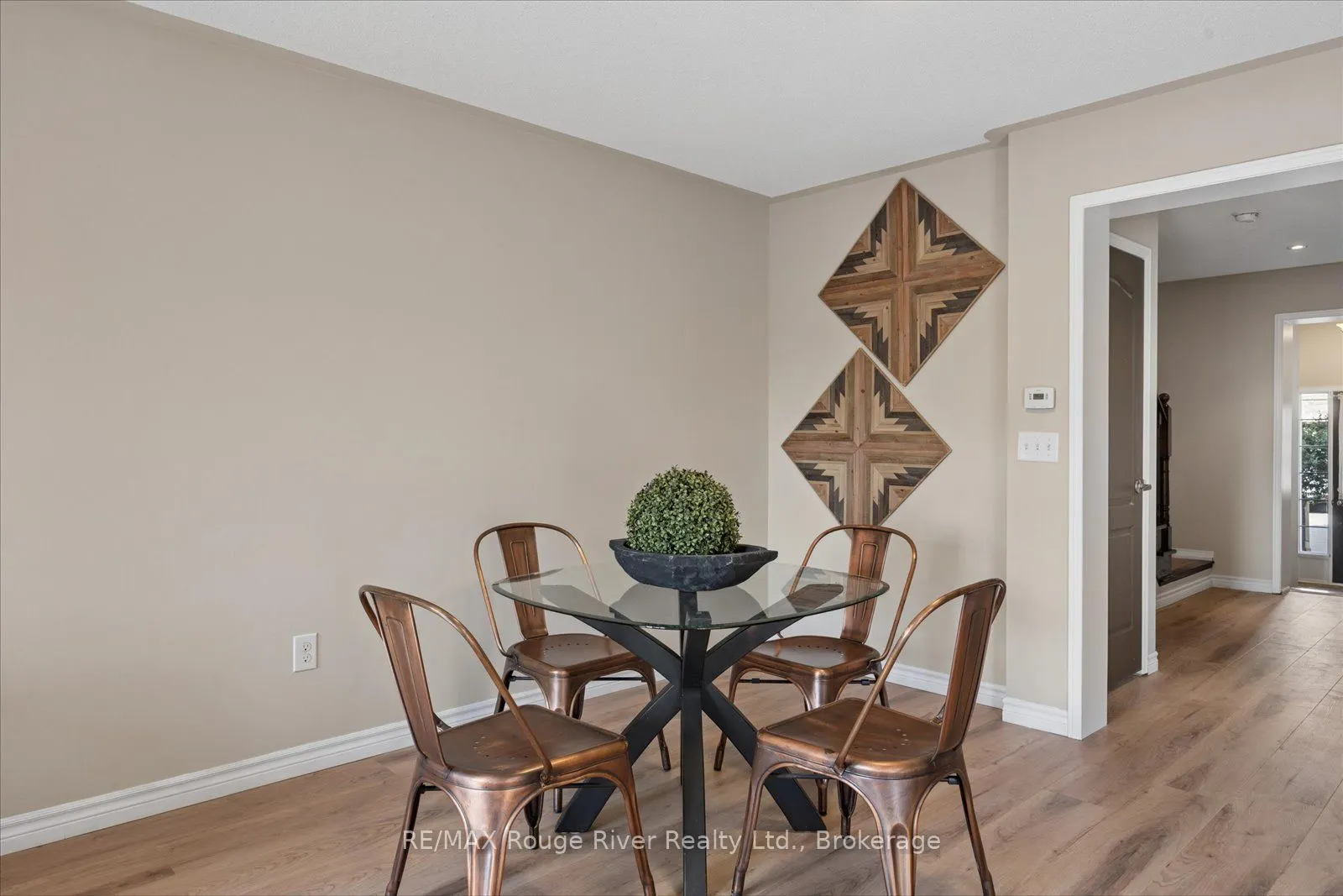 85 Lander Crescent