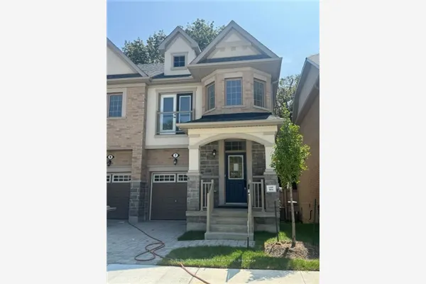 7 Deer Creek Court