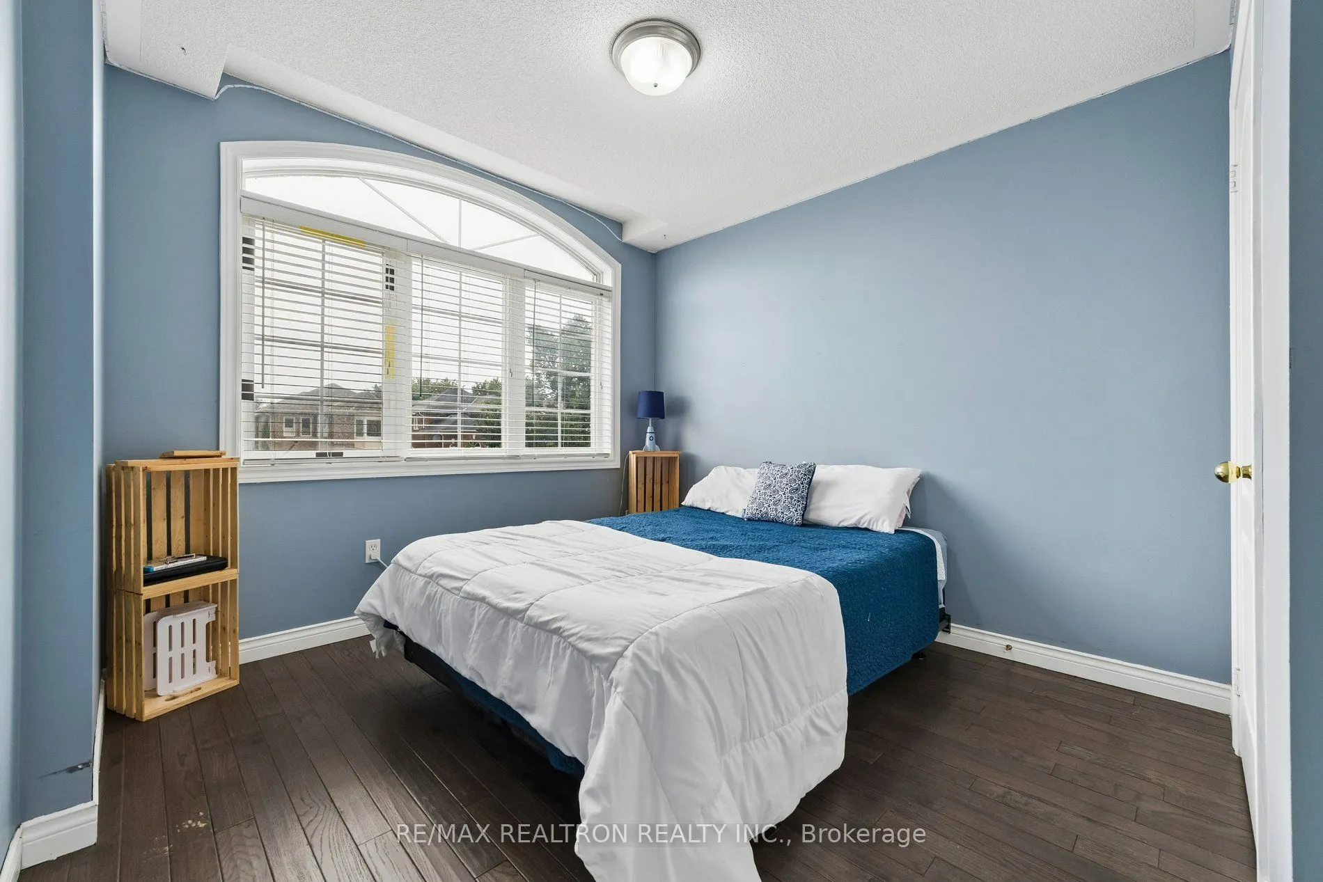 58 Lurosa Crescent