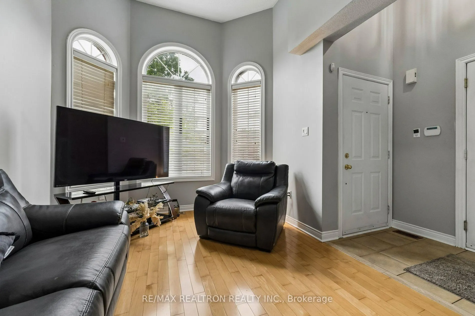 58 Lurosa Crescent