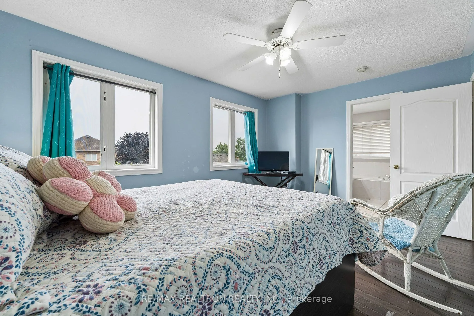 58 Lurosa Crescent