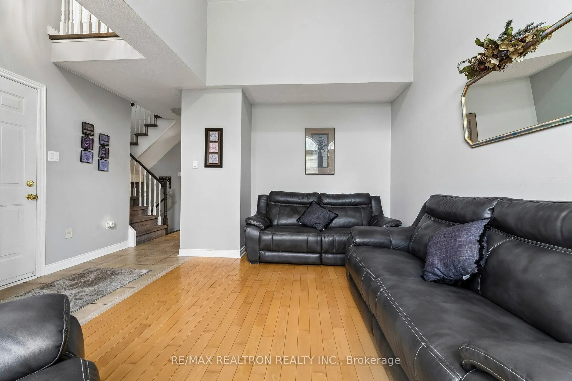 58 Lurosa Crescent