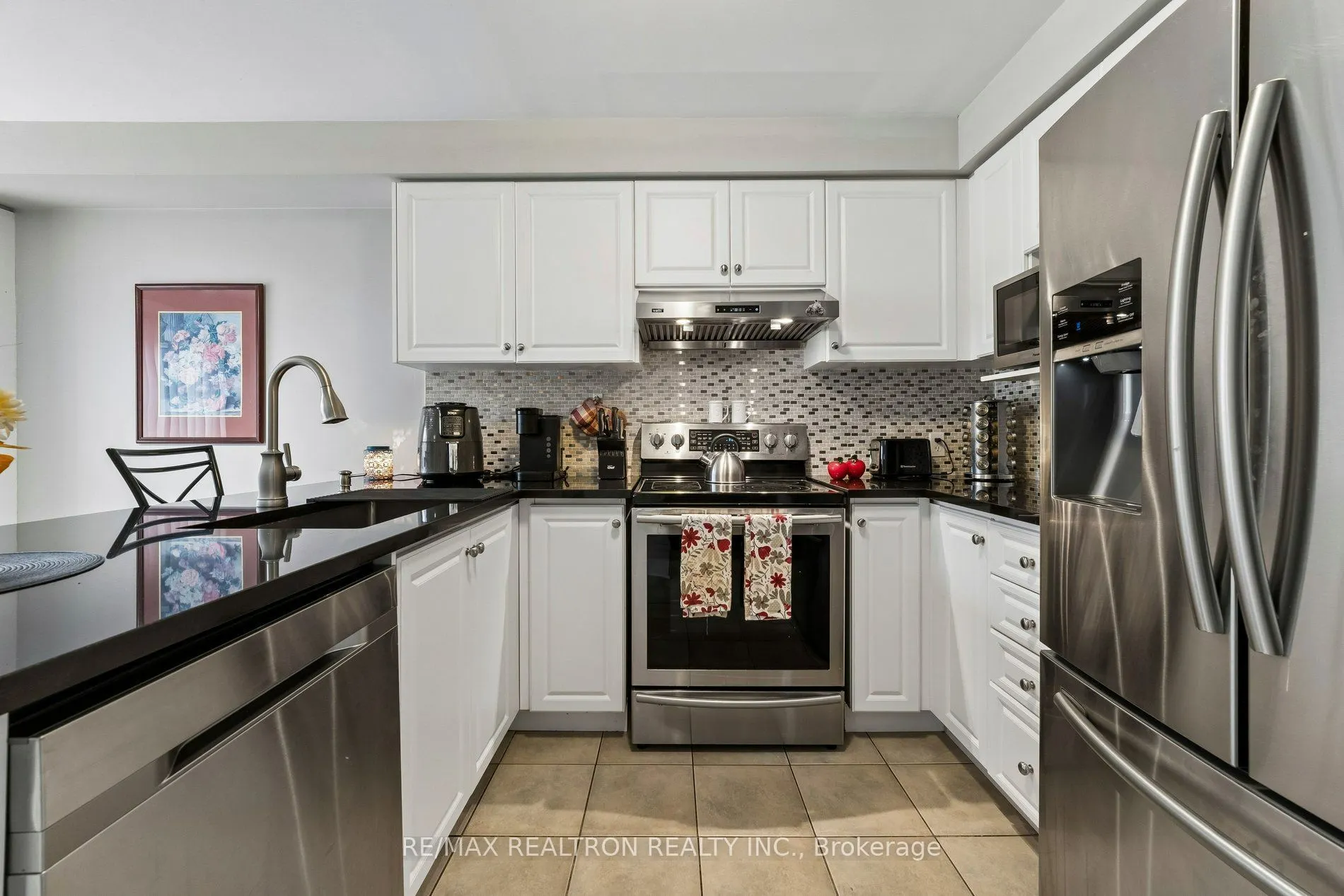 58 Lurosa Crescent