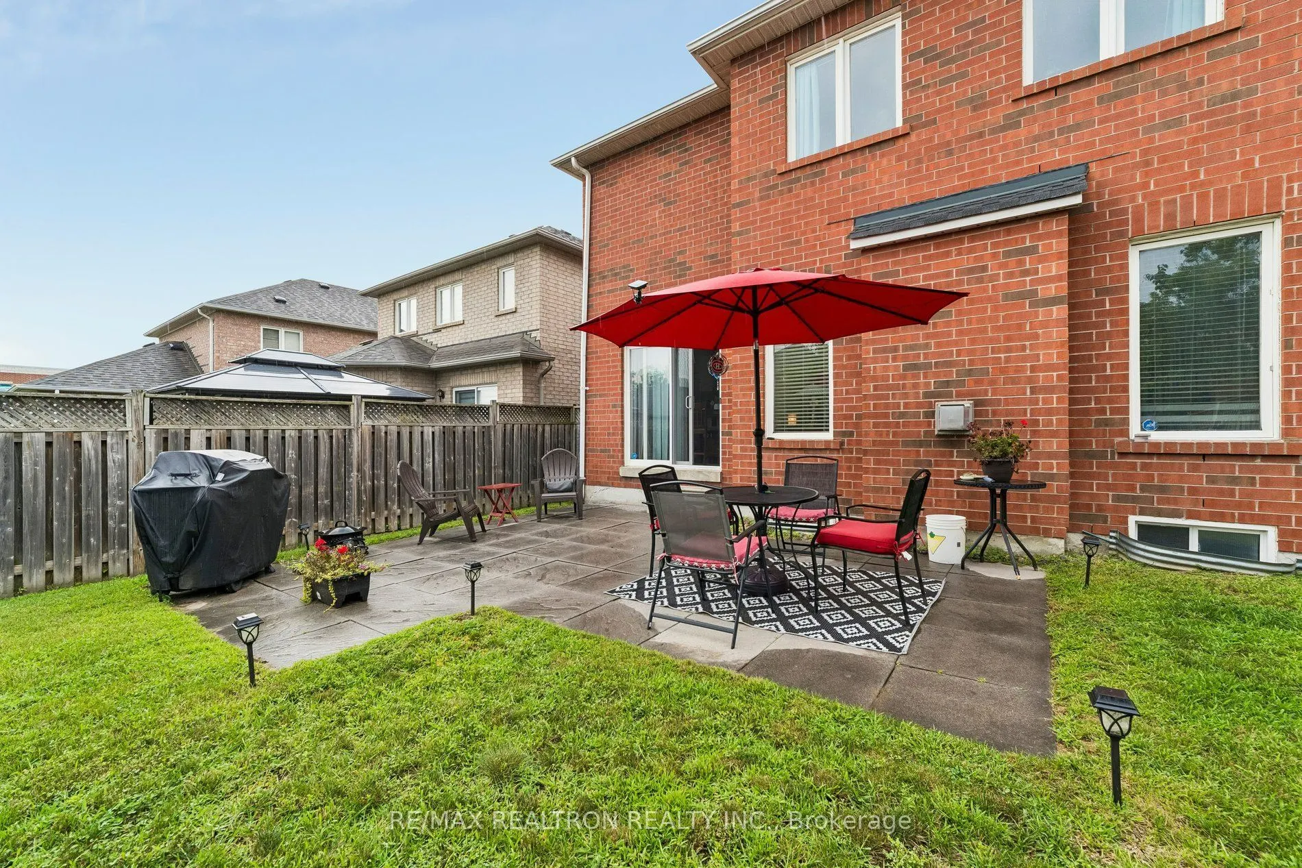 58 Lurosa Crescent