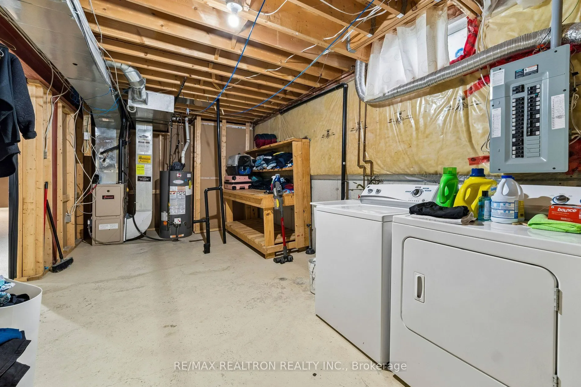 58 Lurosa Crescent