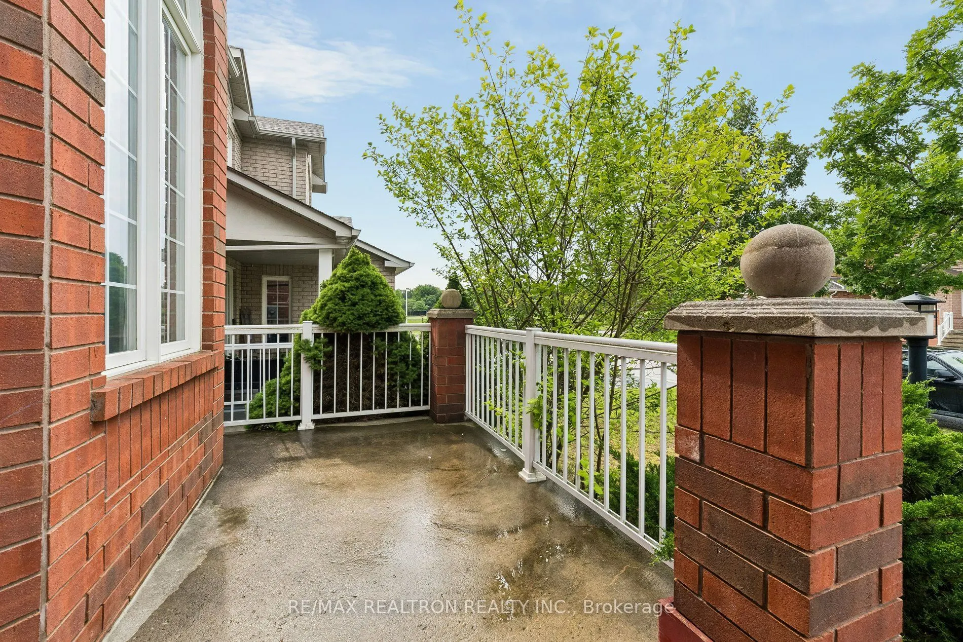 58 Lurosa Crescent