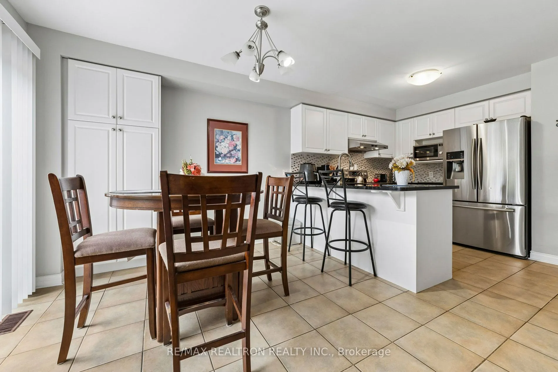58 Lurosa Crescent