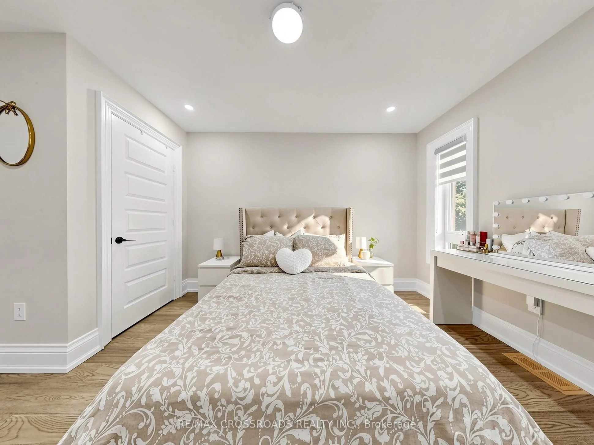 478 Aylesworth Avenue E