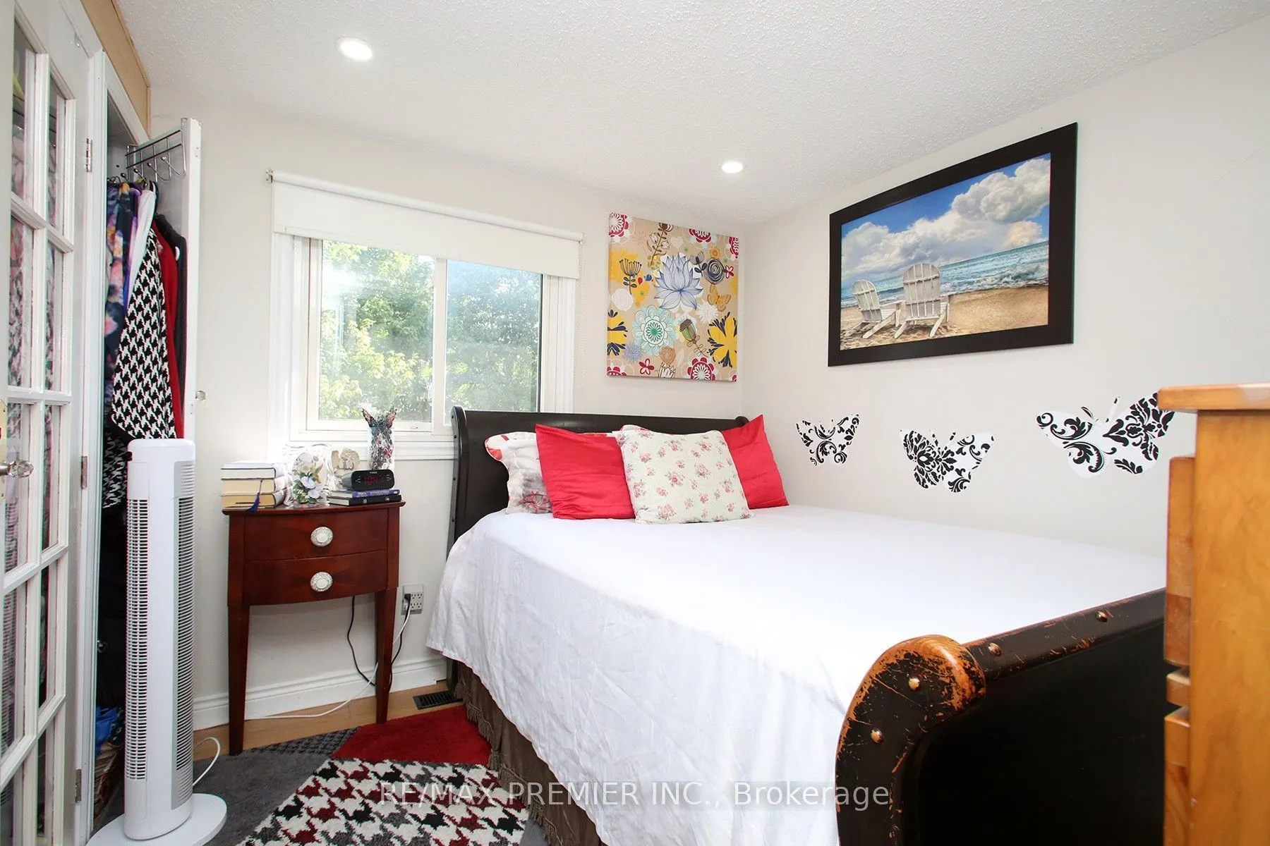 72 Homefield Square