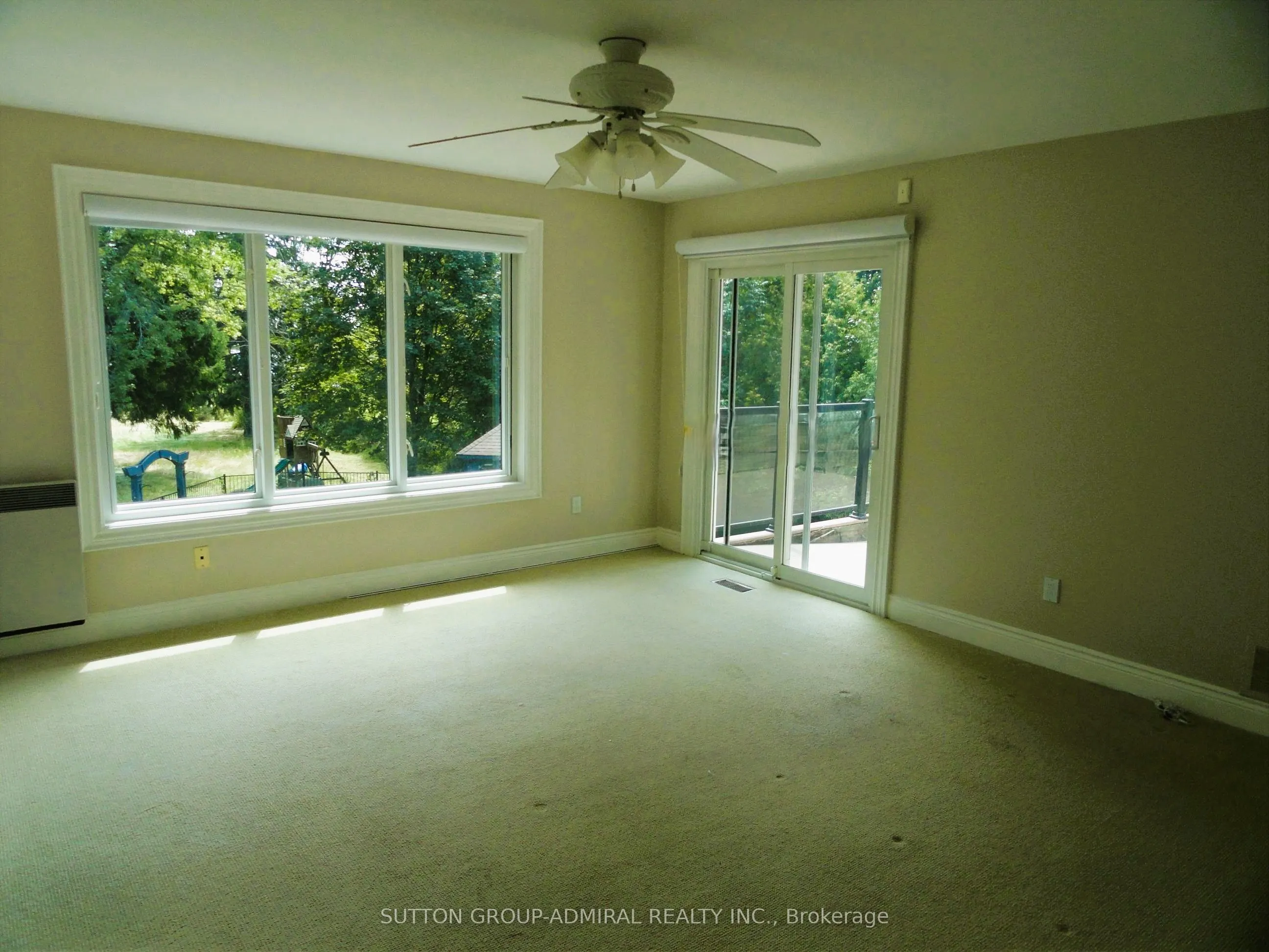 48 Meadowcliffe Drive