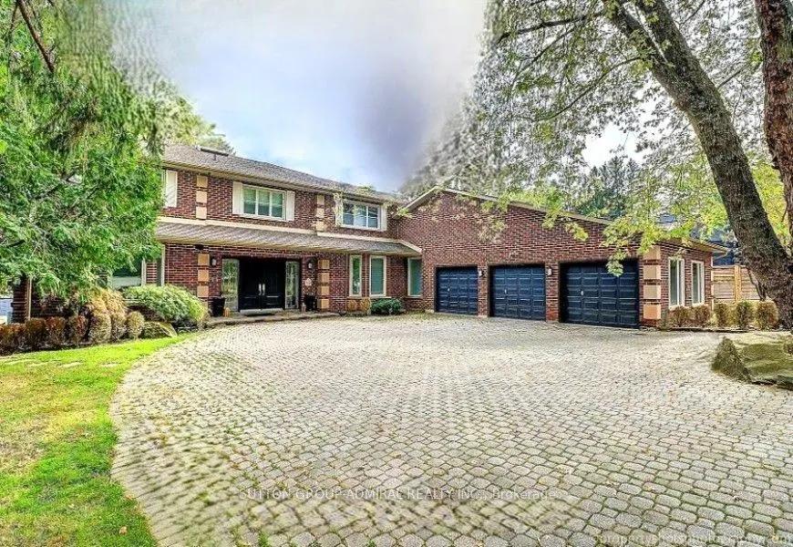 48 Meadowcliffe Drive