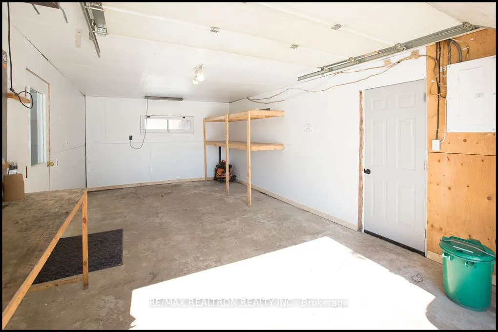1608 Baseline Road W