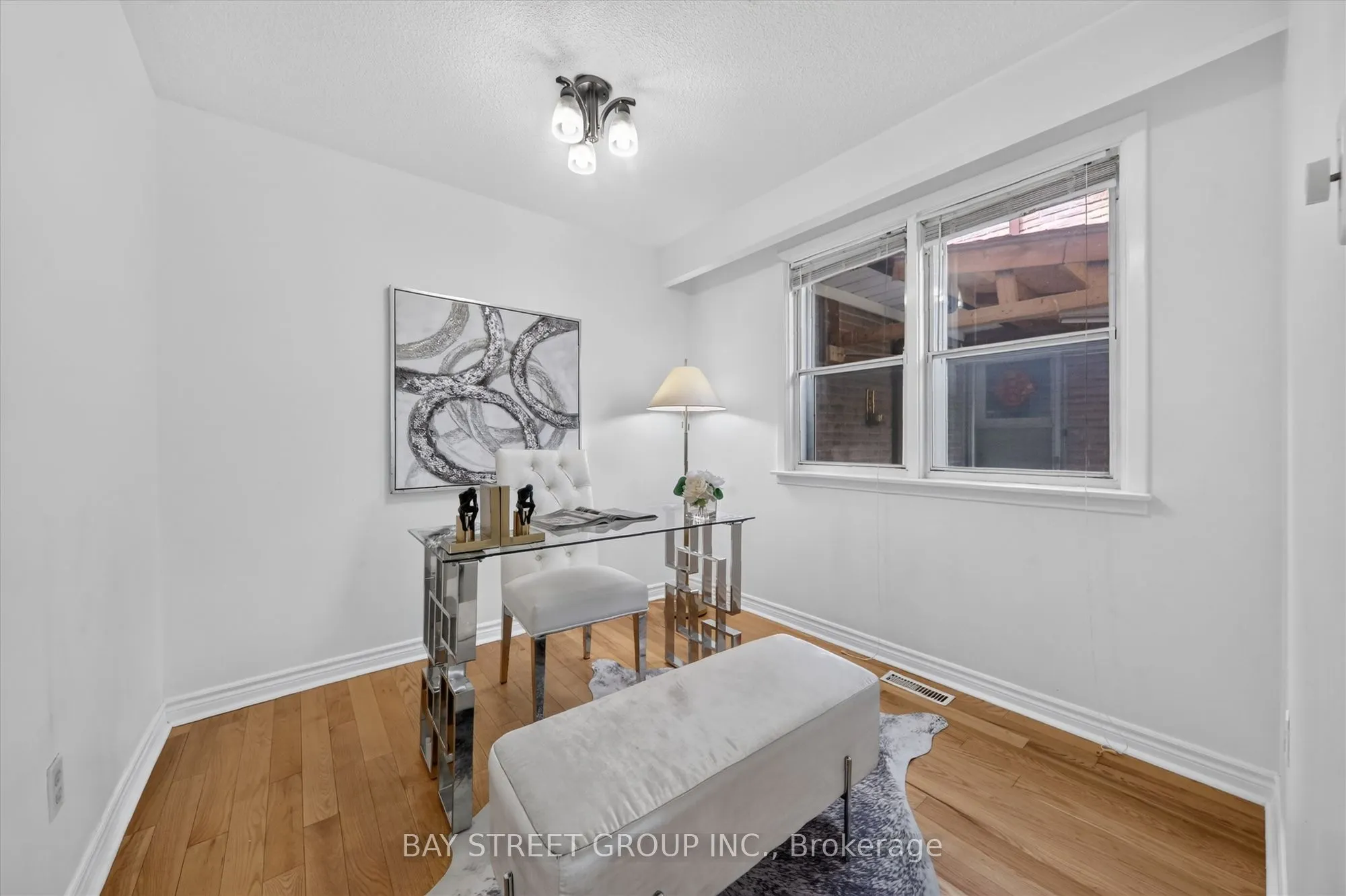 95 TINETA Crescent