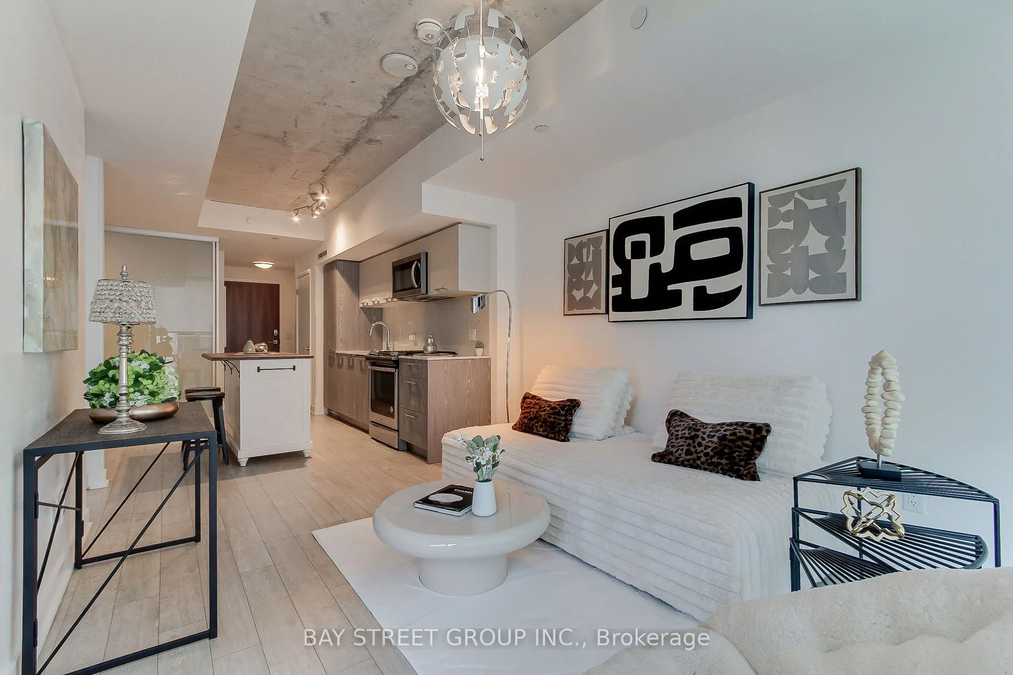 30 baseball Place #708
