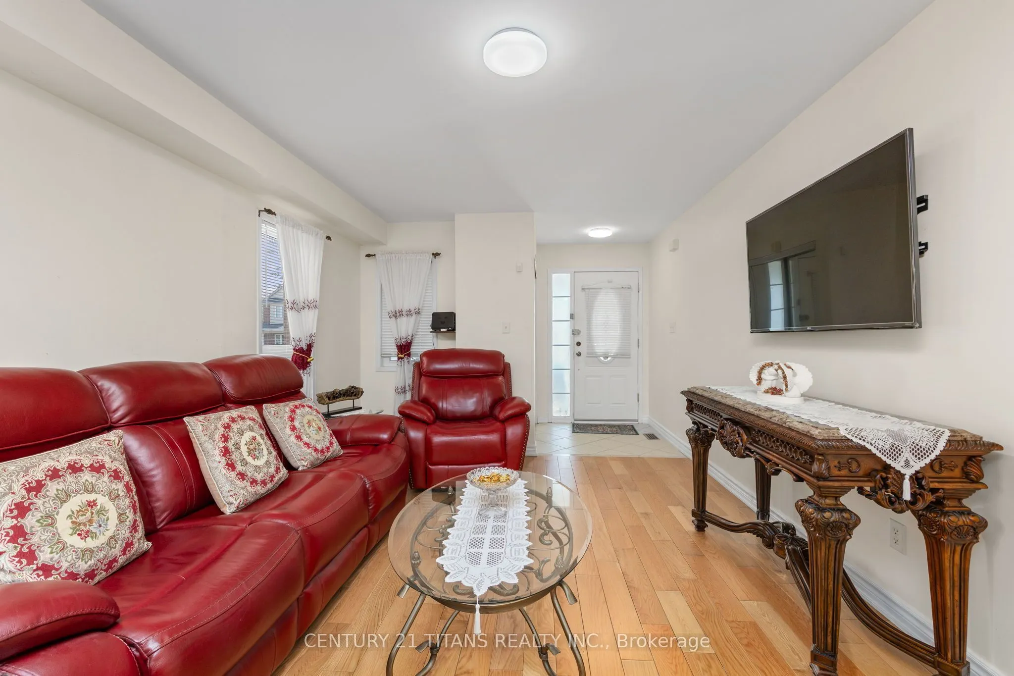 69 Rampart Crescent