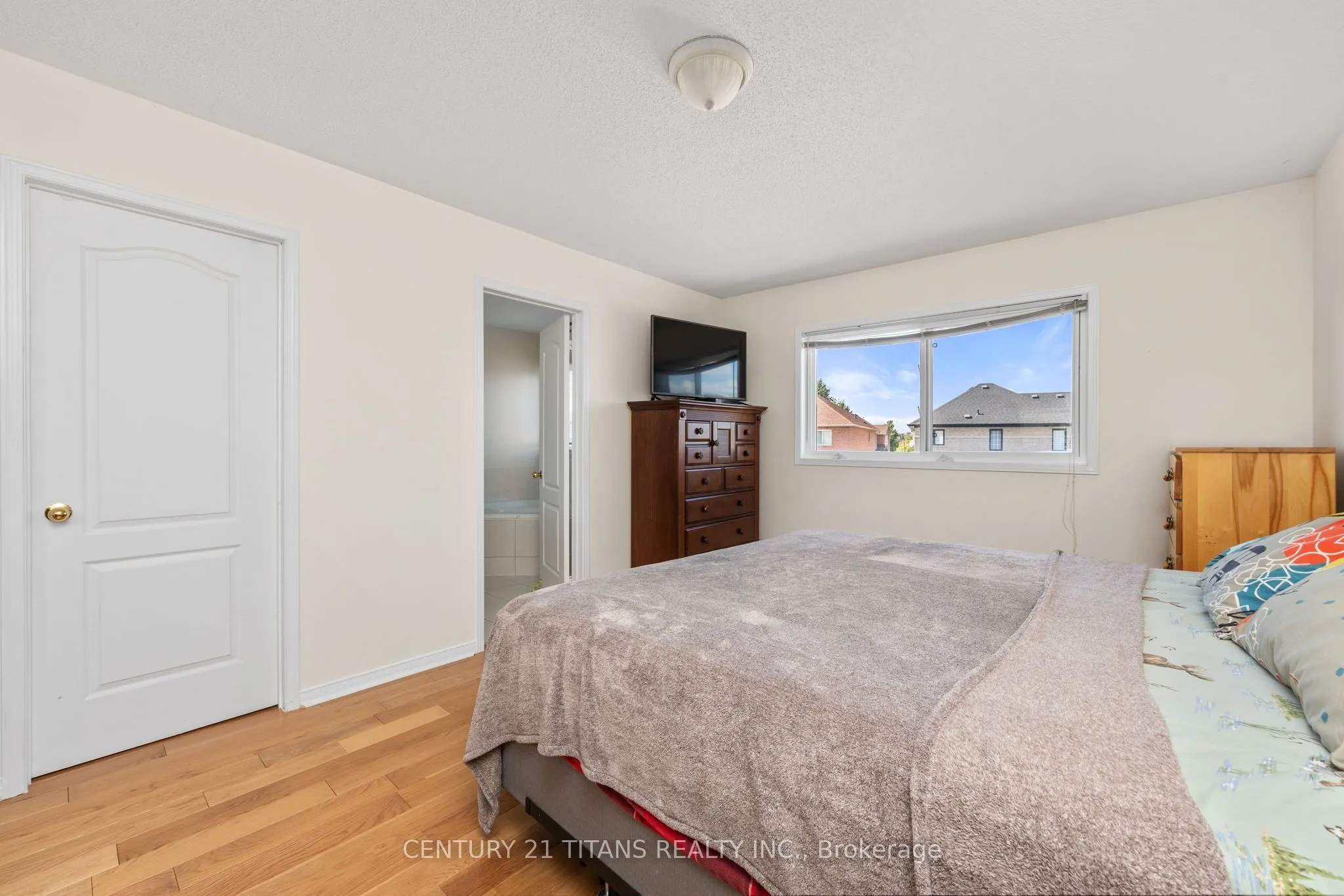 69 Rampart Crescent
