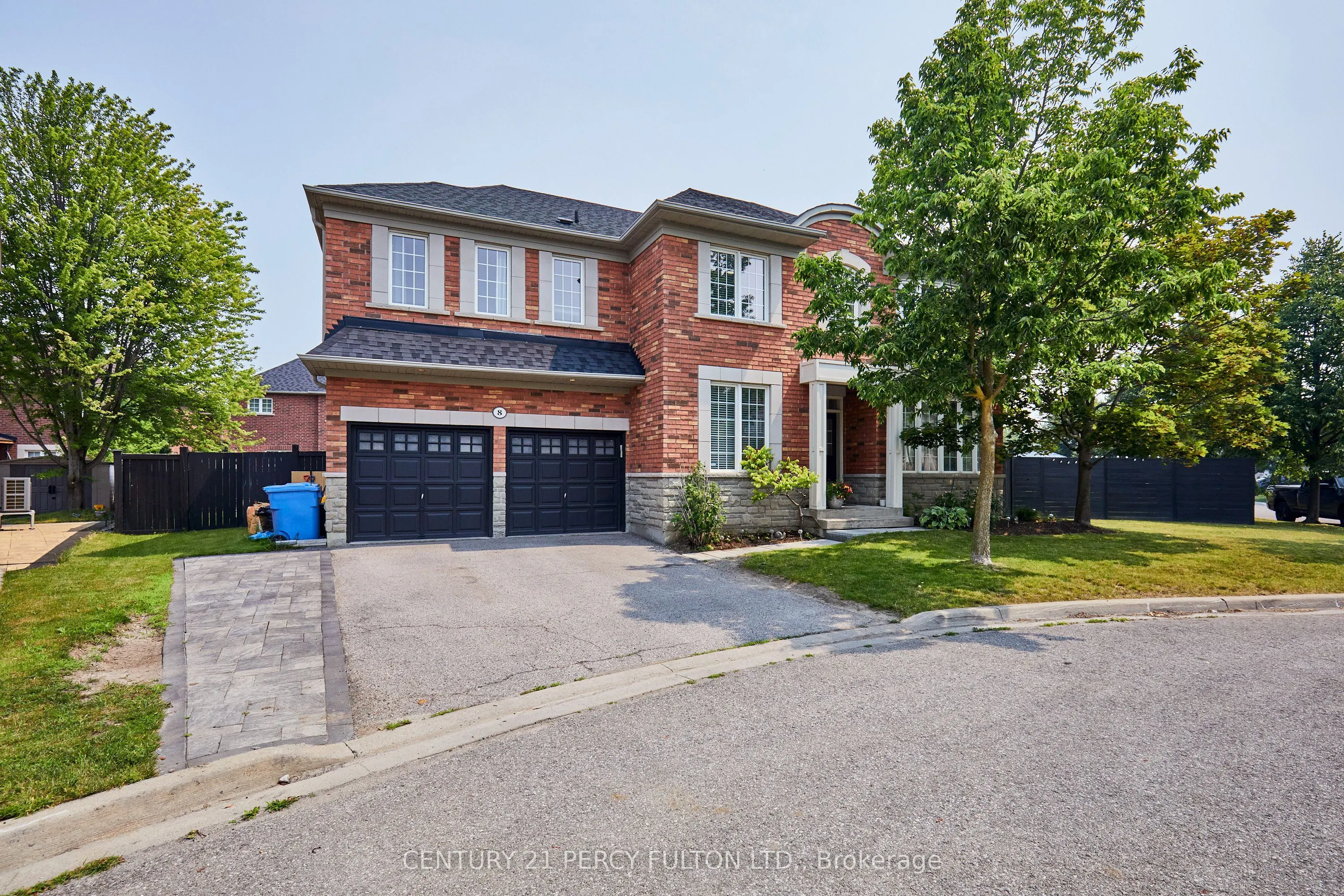 8 Mackeller Court