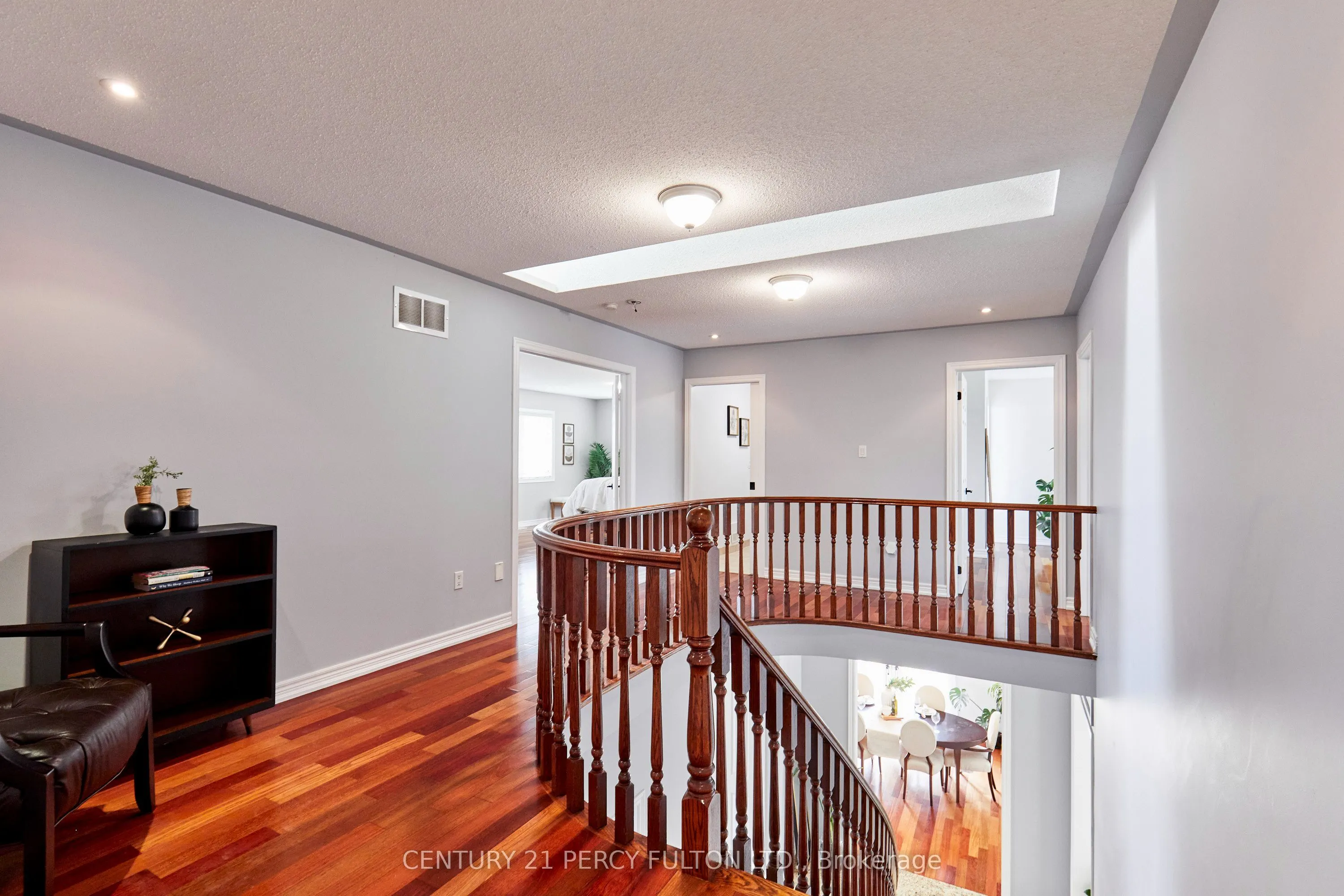 8 Mackeller Court