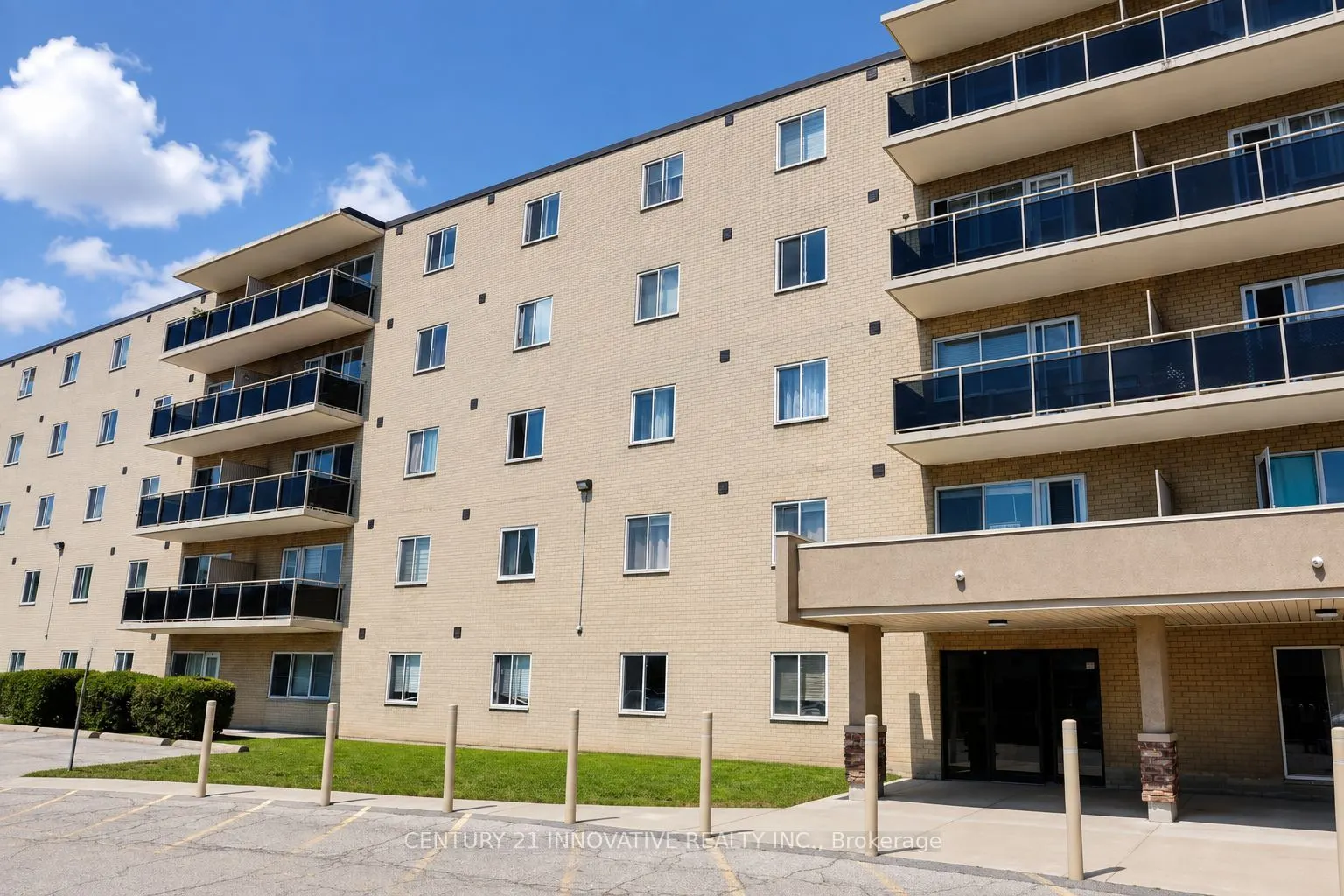 936 Glen Street #101
