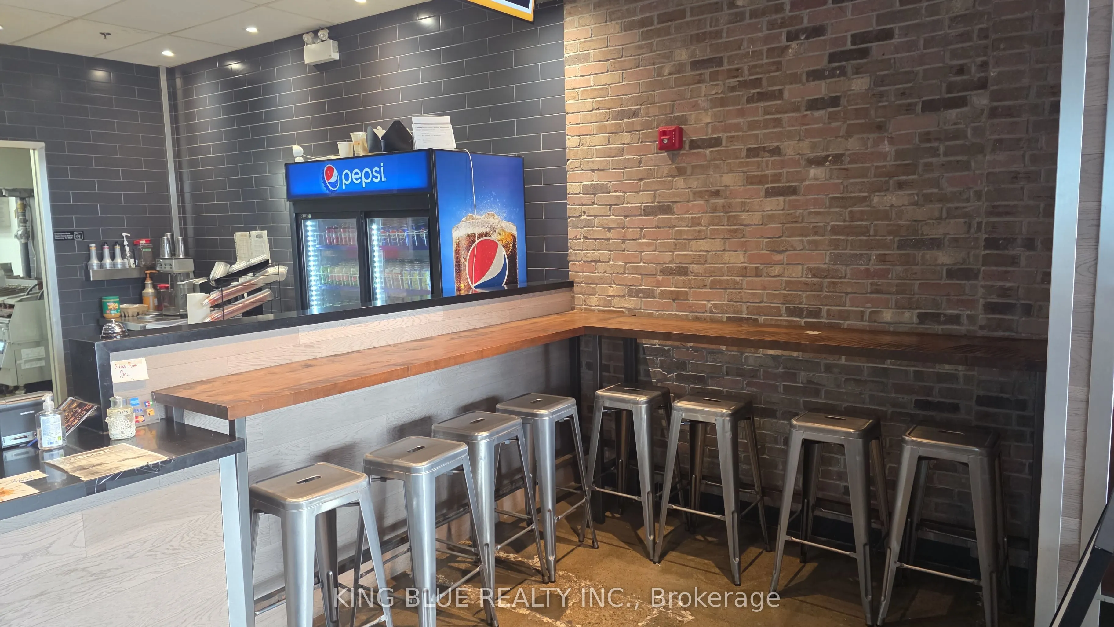 4525 kingston Road W #9