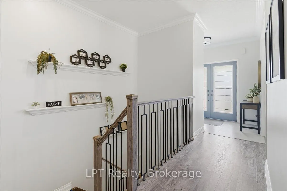 71 Laprade Square