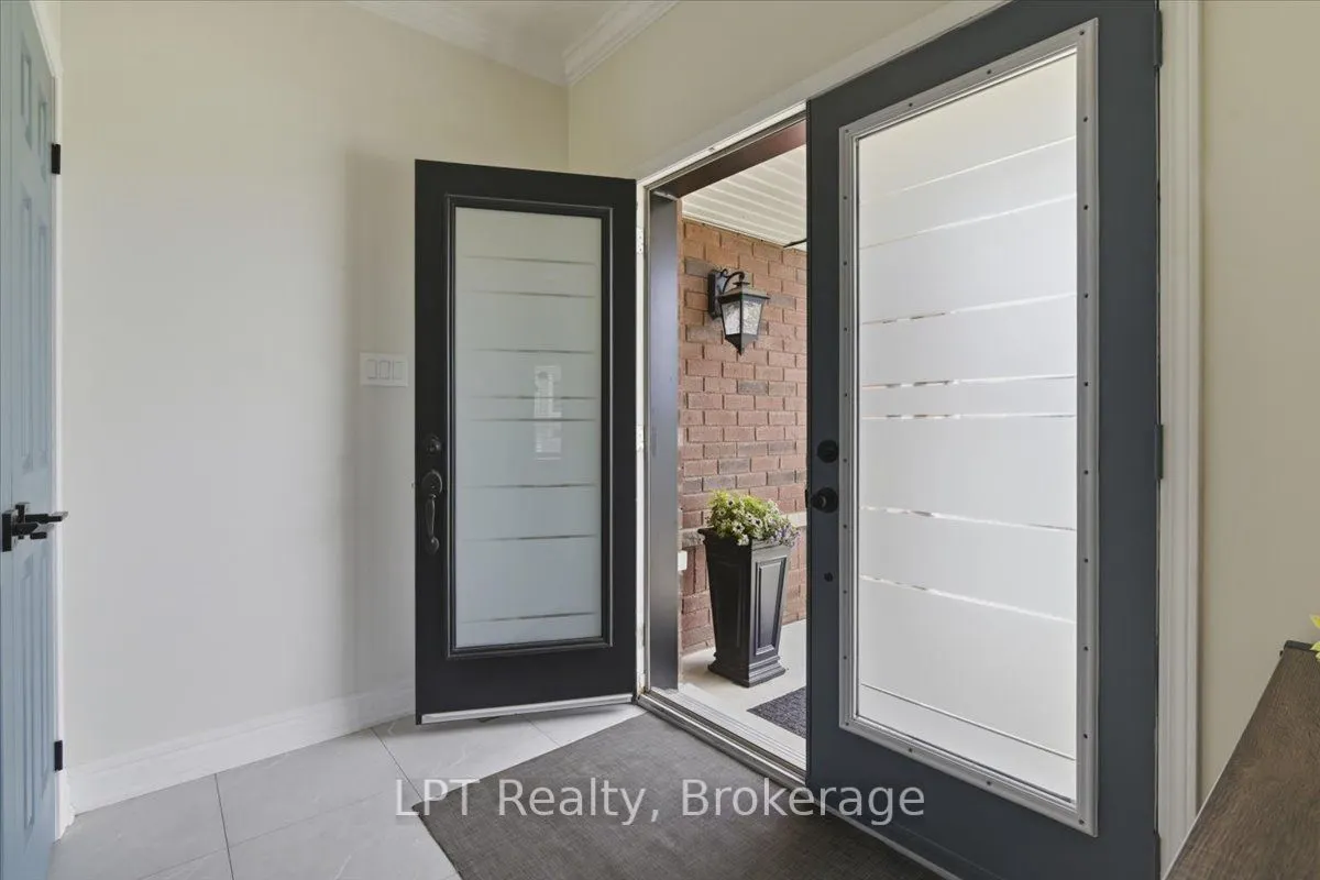 71 Laprade Square
