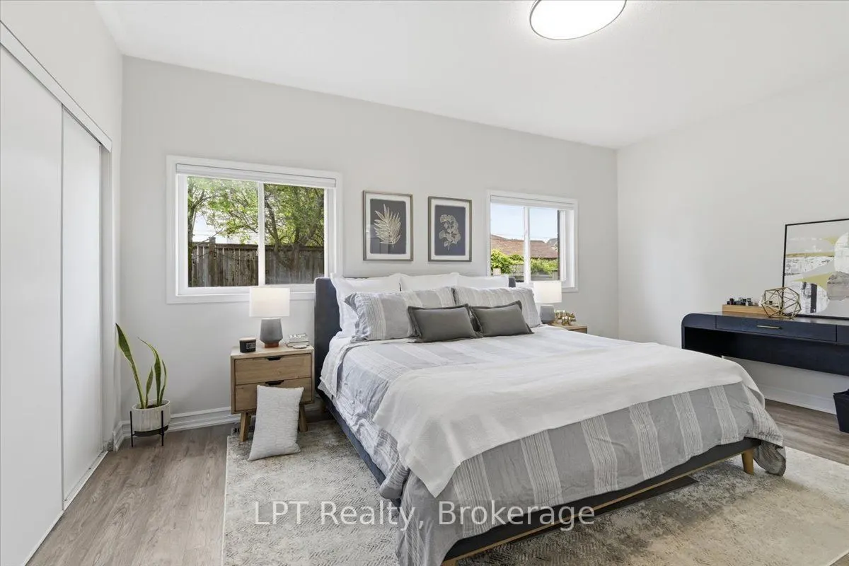 71 Laprade Square