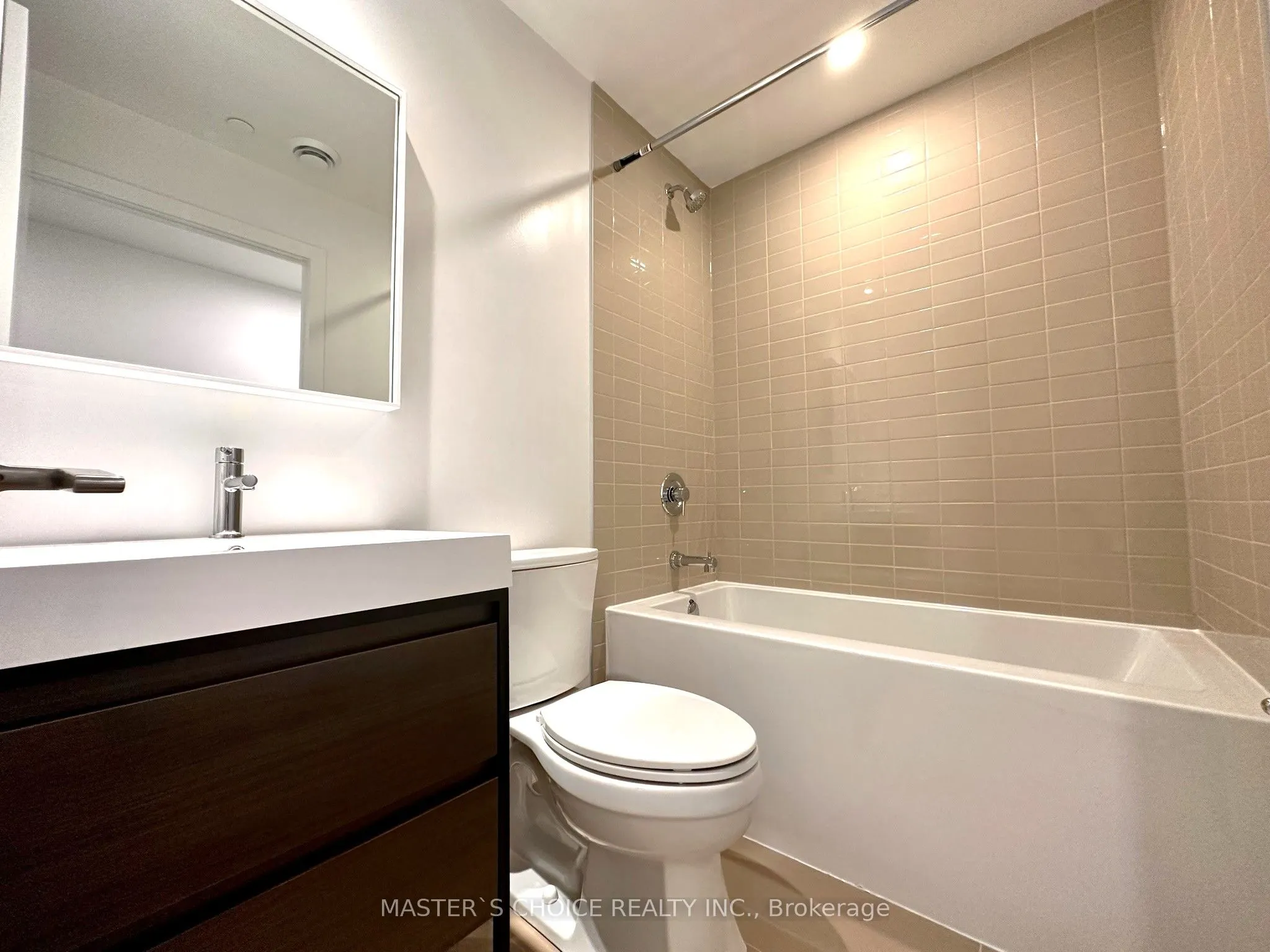 150 logan Avenue #323