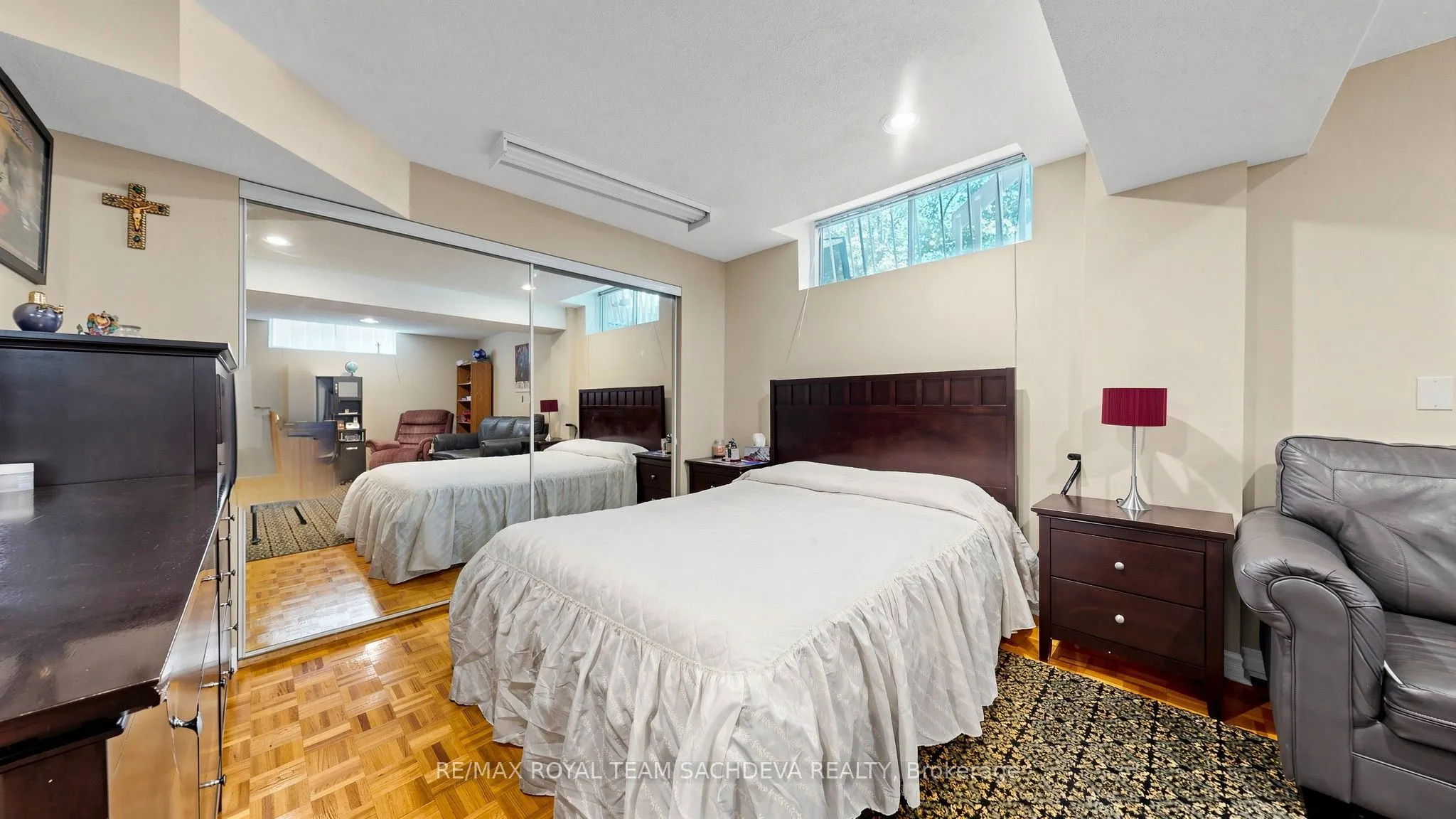 11 Devonridge Crescent
