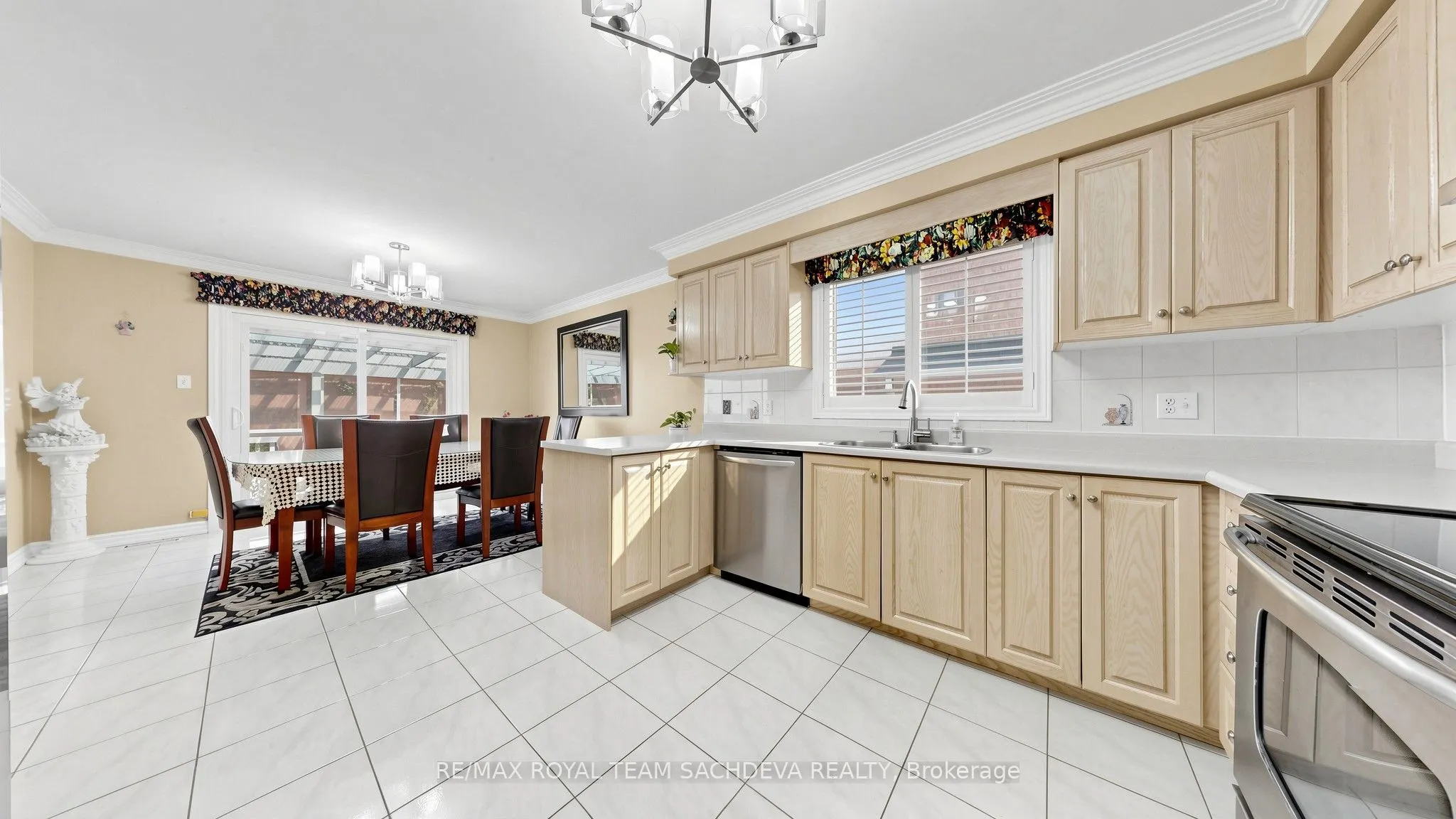 11 Devonridge Crescent