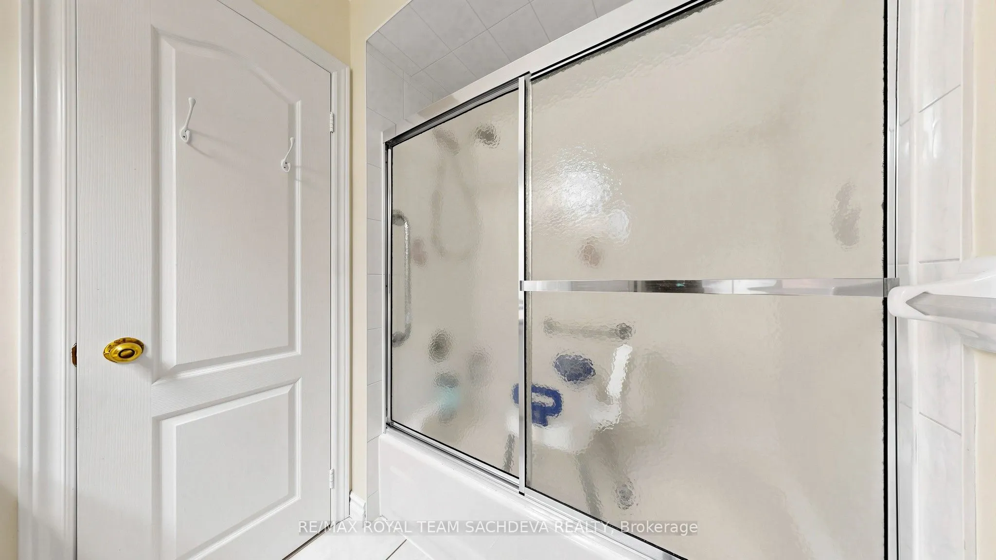 11 Devonridge Crescent