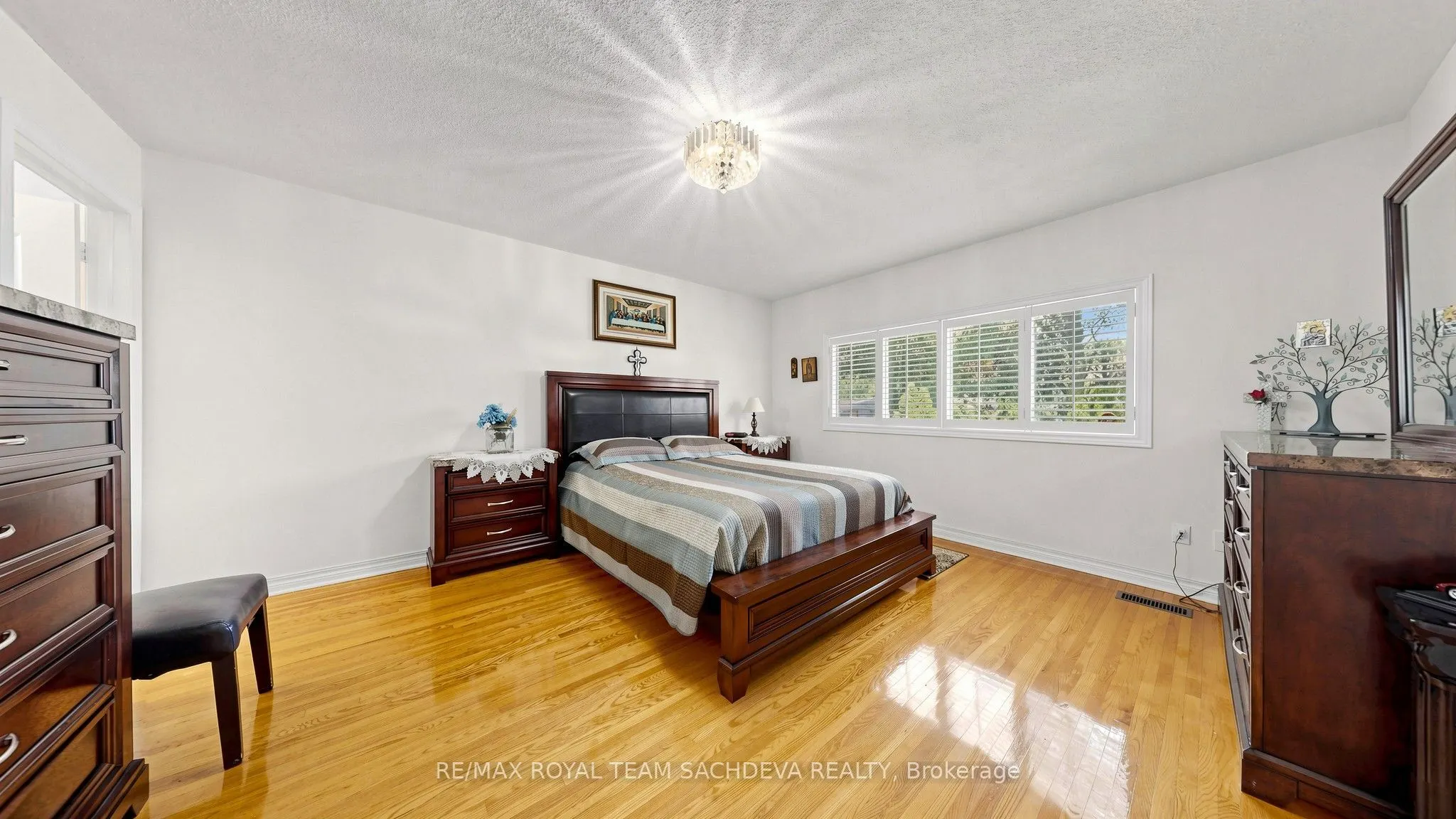 11 Devonridge Crescent