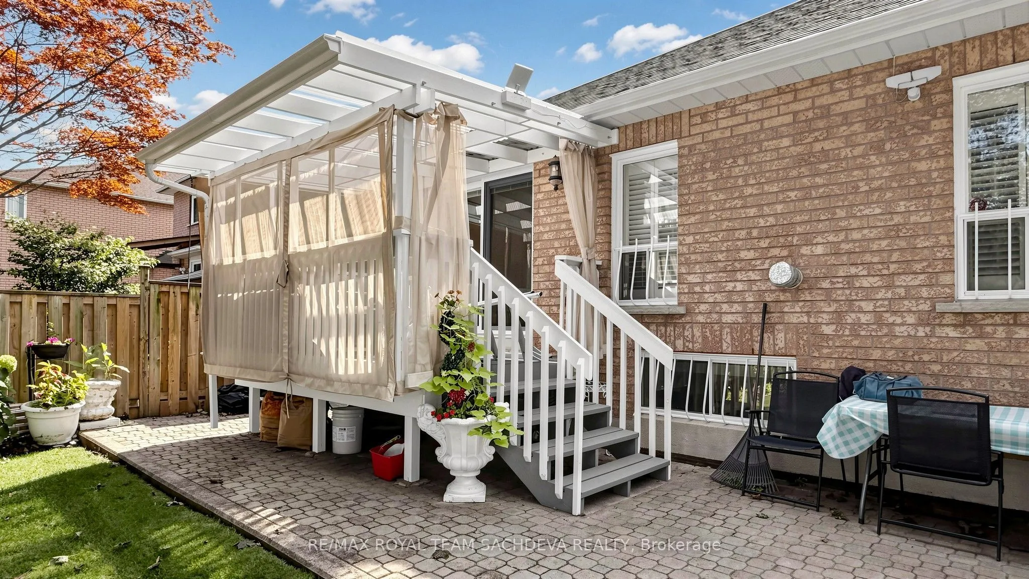 11 Devonridge Crescent