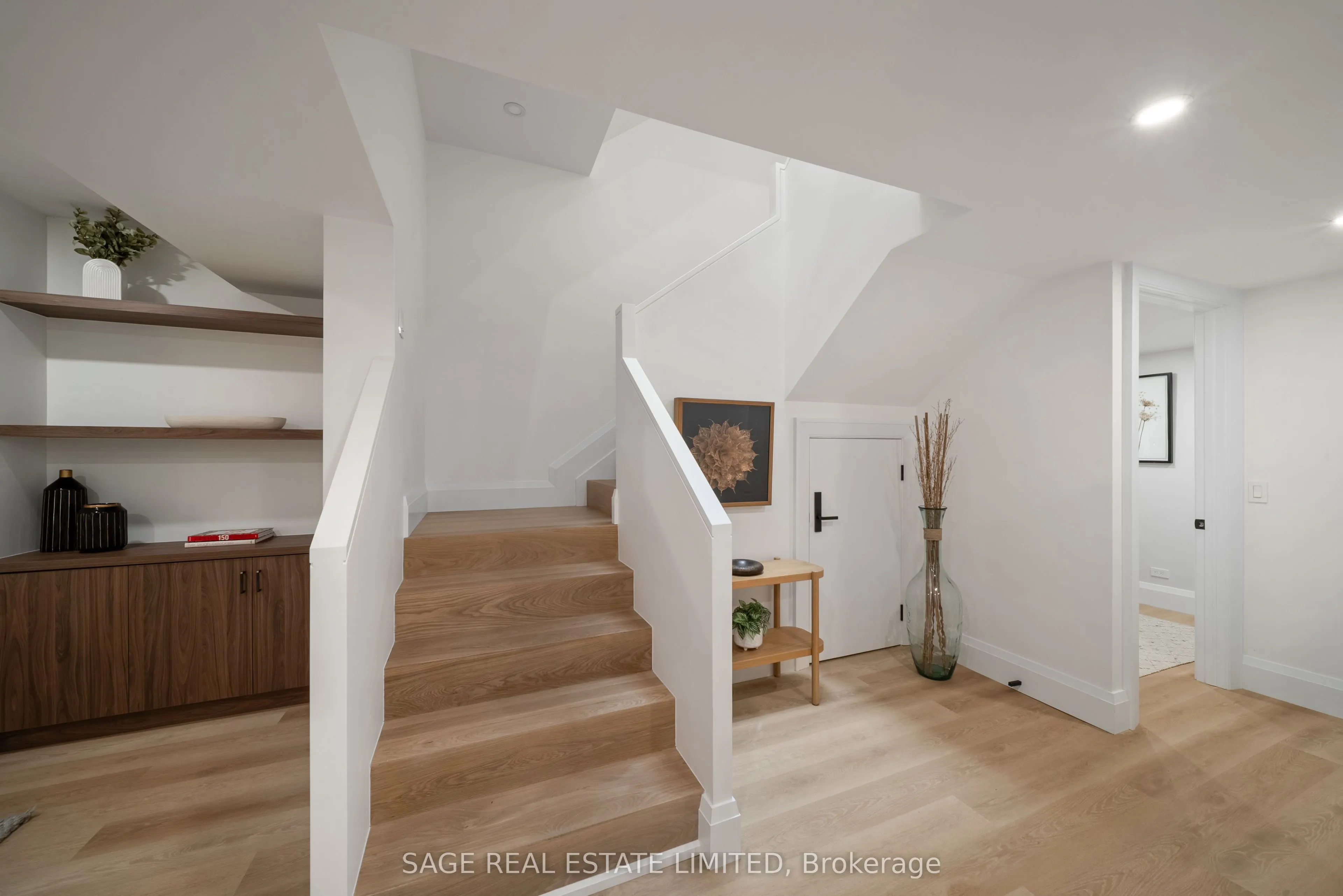 116 Lee Avenue