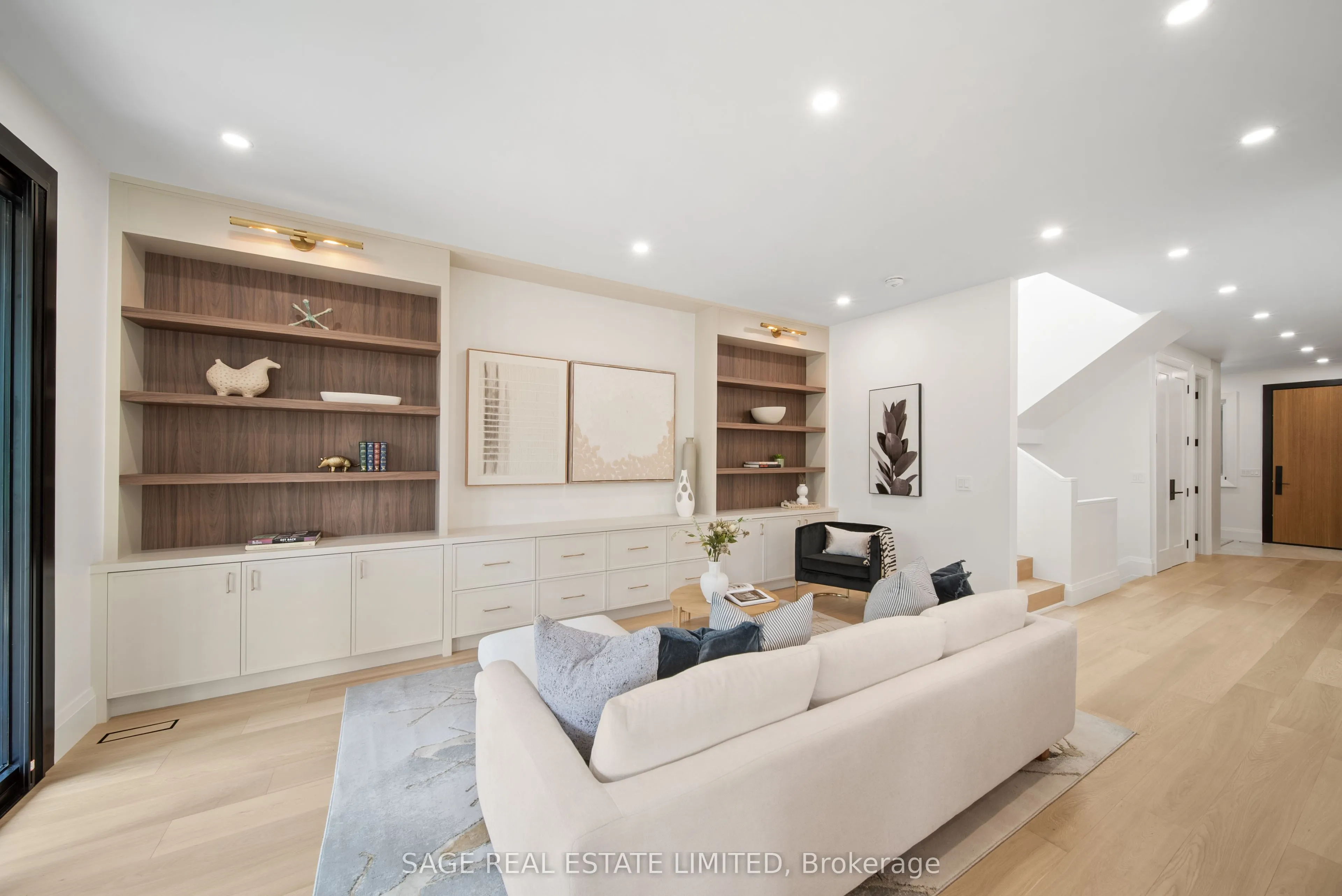 116 Lee Avenue