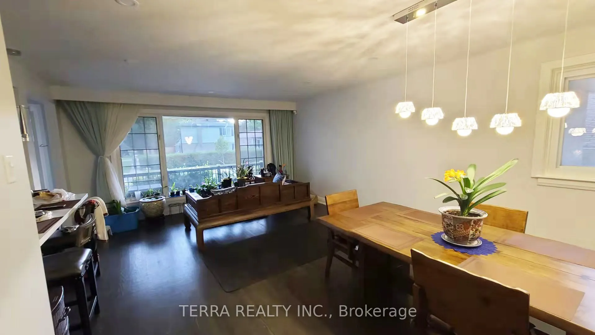 157 Darlingside Drive #Main Floor