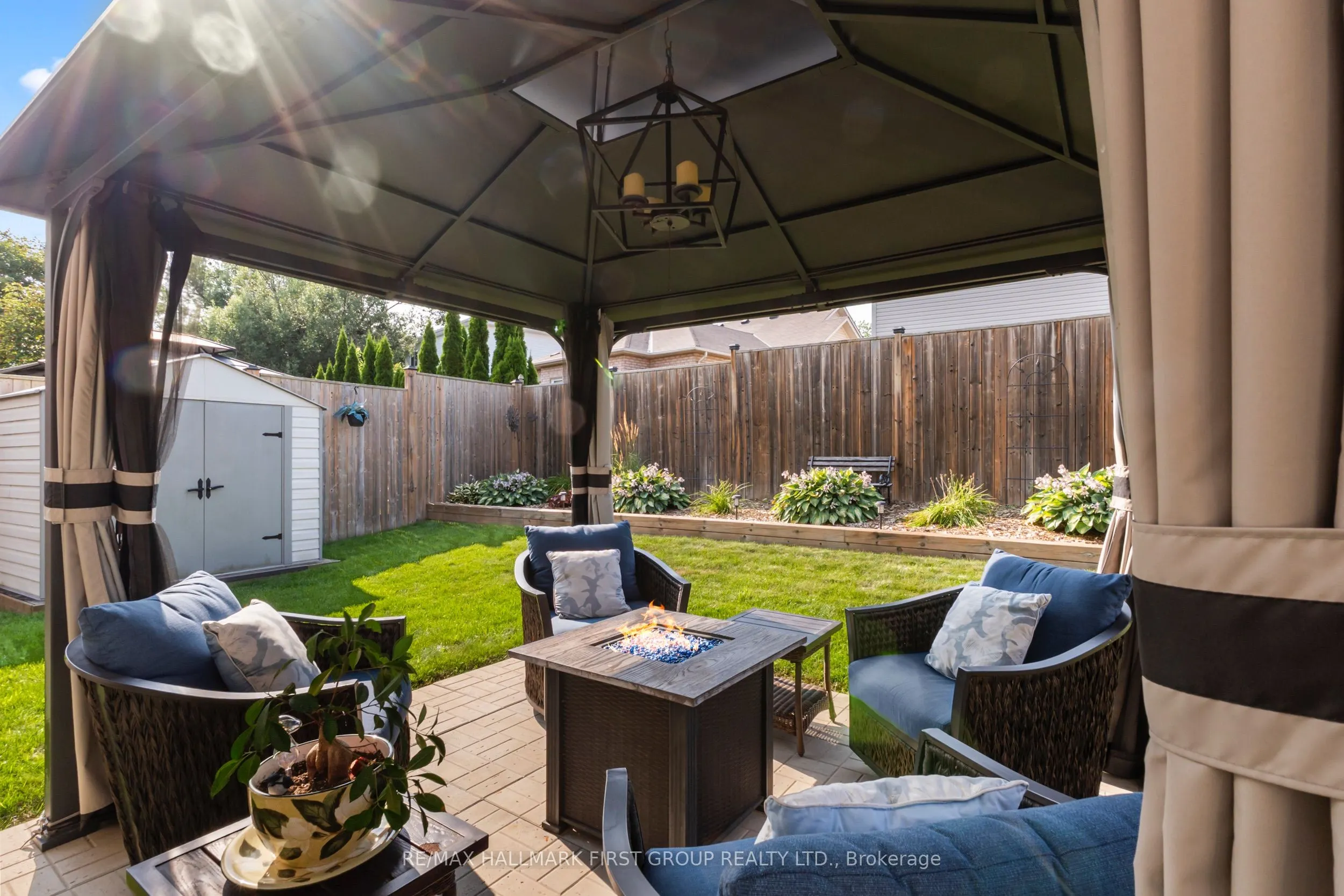 96 Redfern Crescent