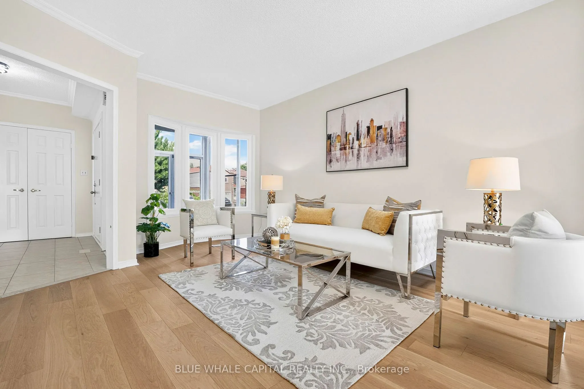 61 Holmbush Crescent