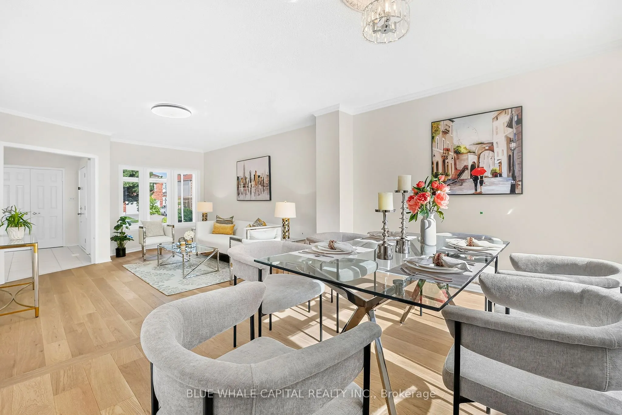 61 Holmbush Crescent