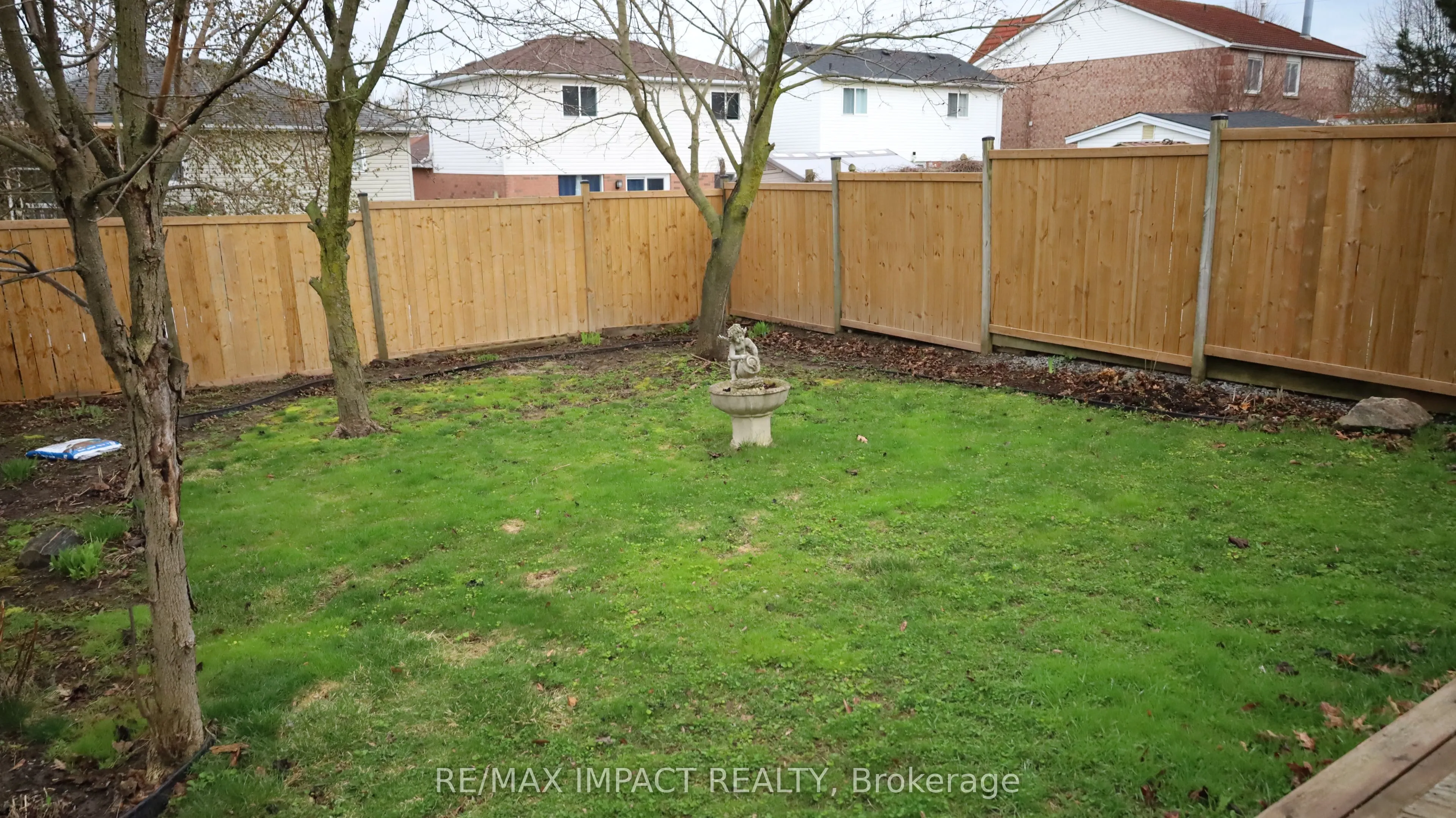 11 Fenwick Avenue
