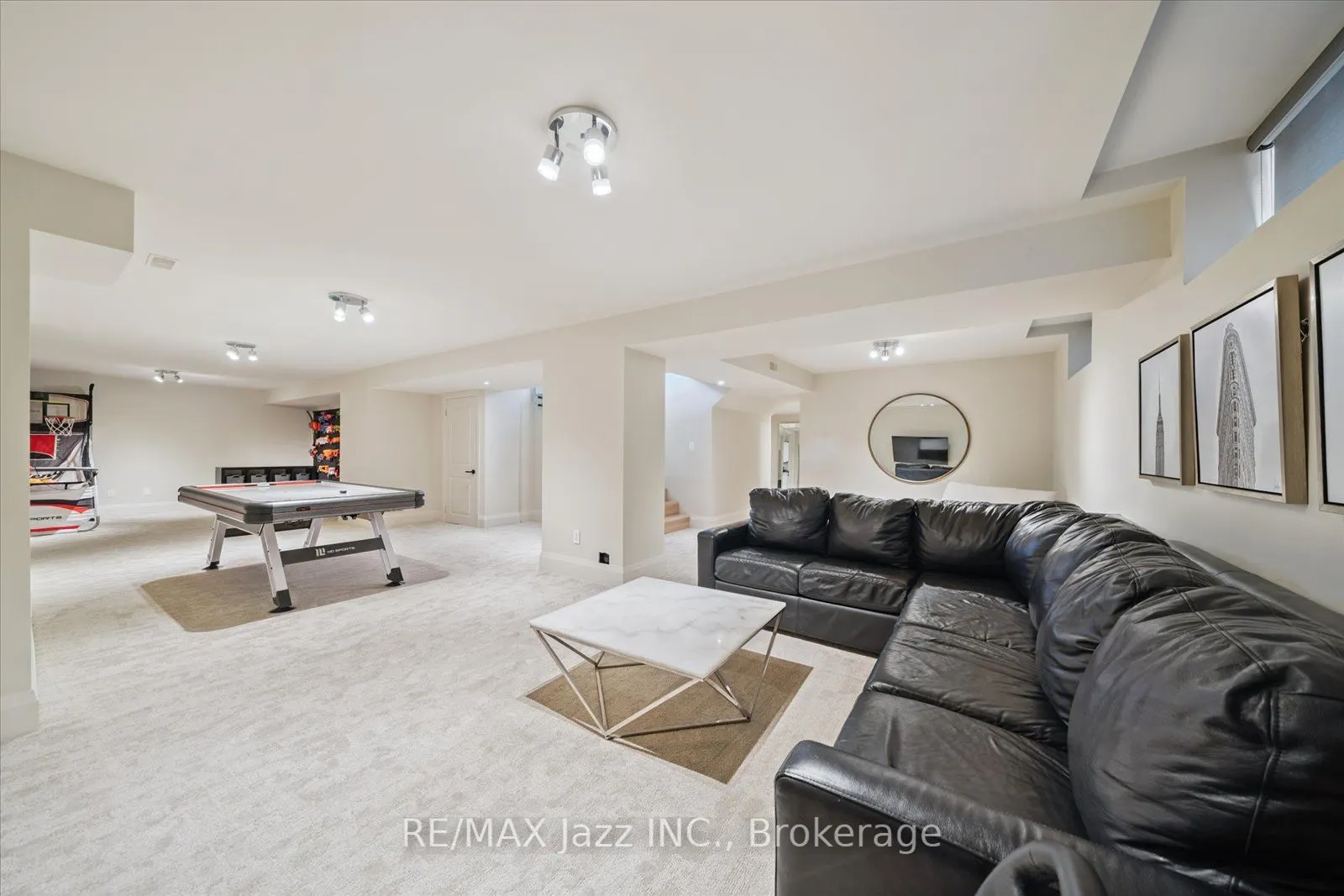 82 Bridlewood Boulevard