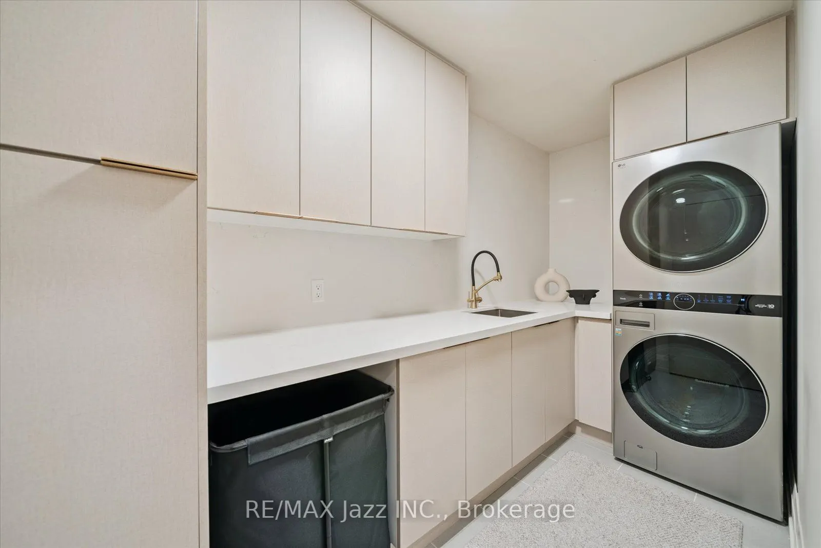 82 Bridlewood Boulevard